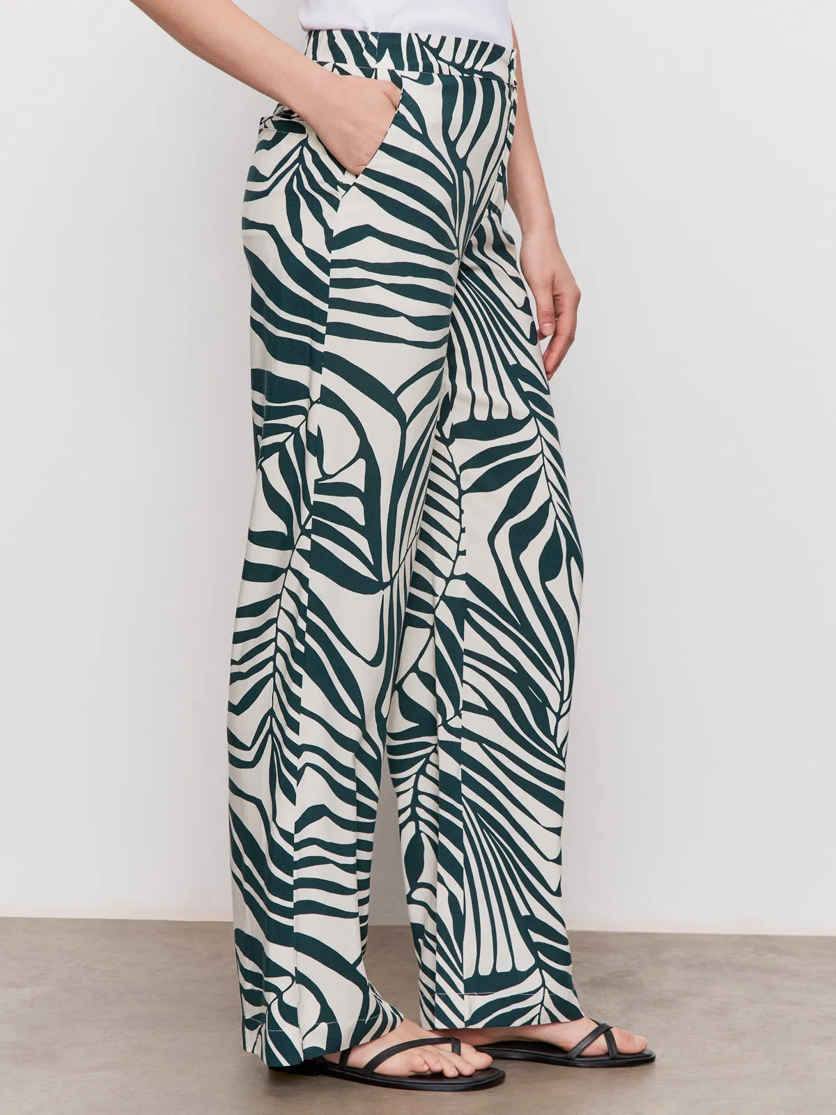 The Soft Trouser Green Oasis Coordinated packable