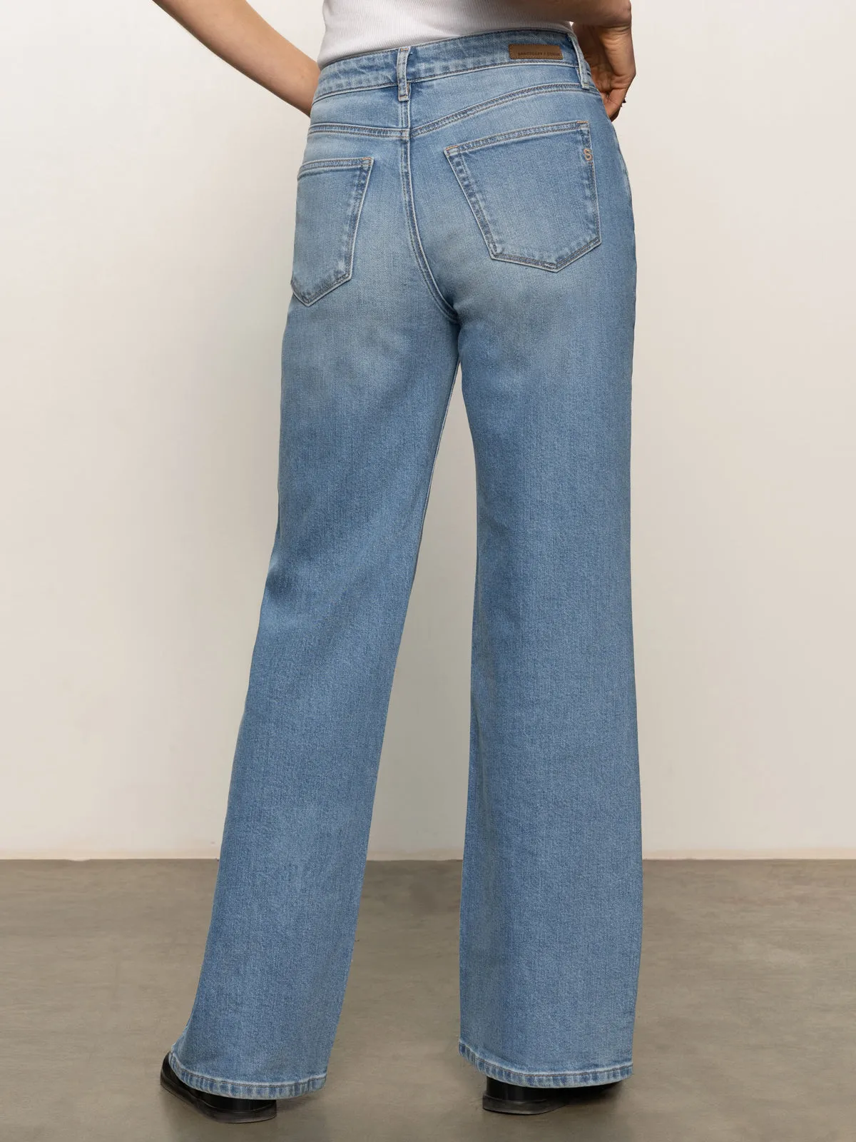 Ekara Slim Wide Semi High Rise Jeans Light Reinforced Stitching Details
