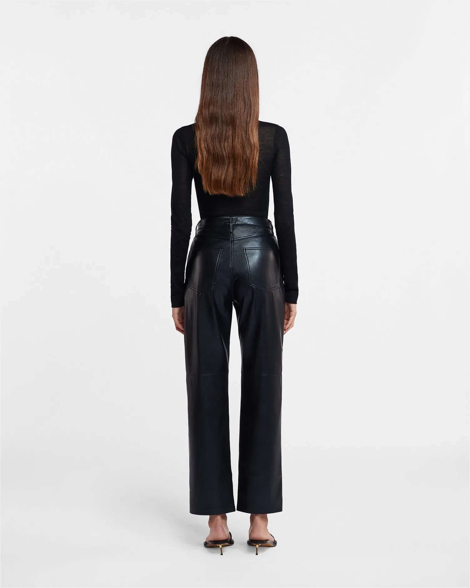 Harri - Fine Merino Wool Top - Black AntiSnagYarnProcessing Soft Touch Texture