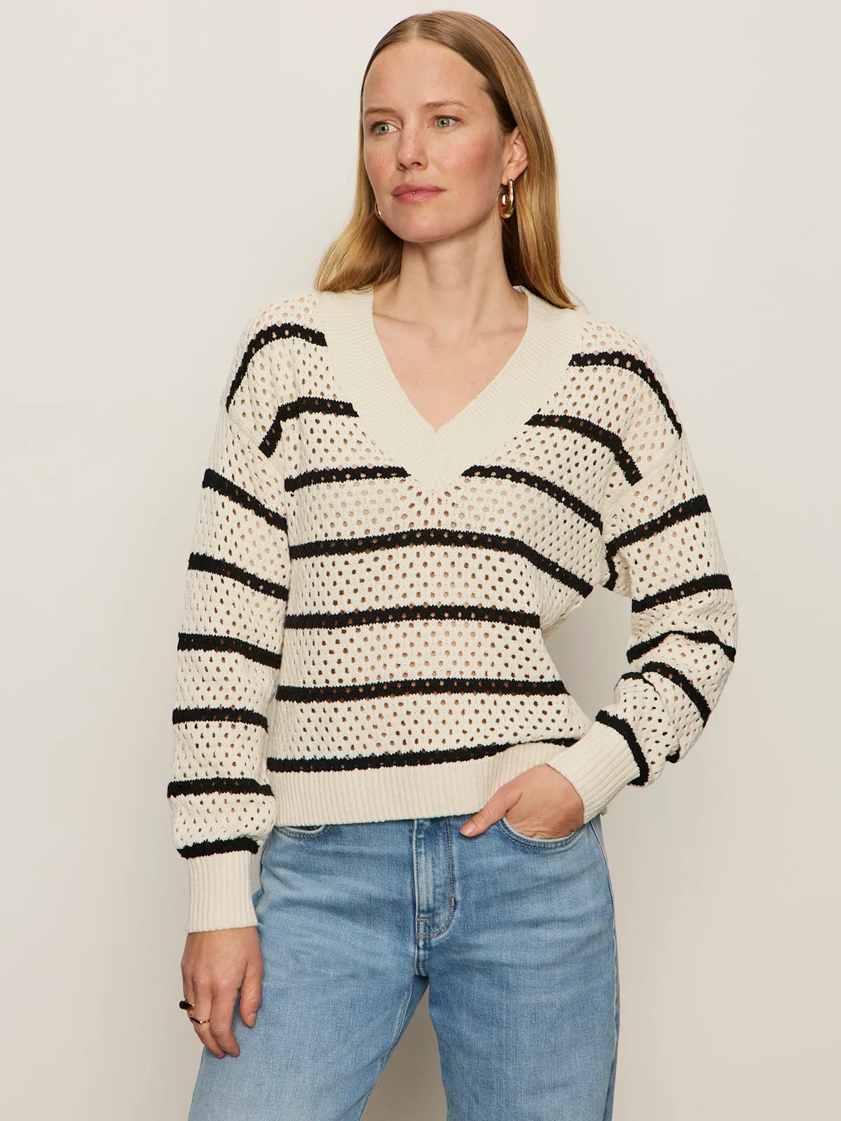 AdjustableClosure Airy Openwork Sweater Chalk Black Stripe
