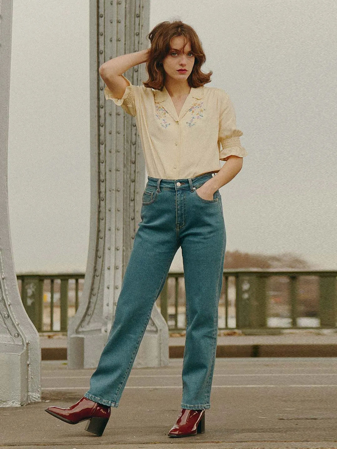 Festival Outfit Minimalist Style Kira High-Waisted Straight Jeans - Blue