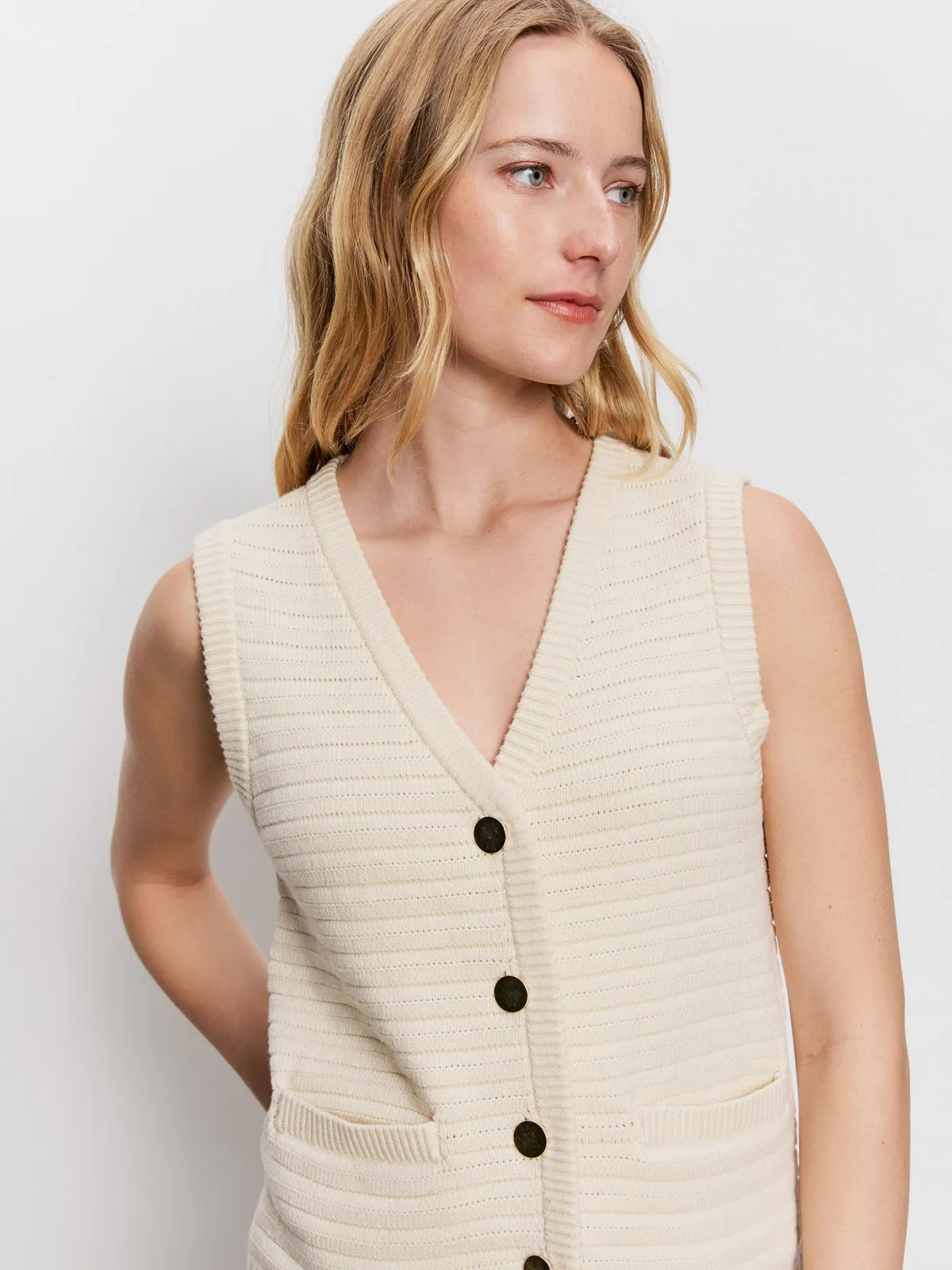 StretchTechnology Textured Sweater Vest Macrame