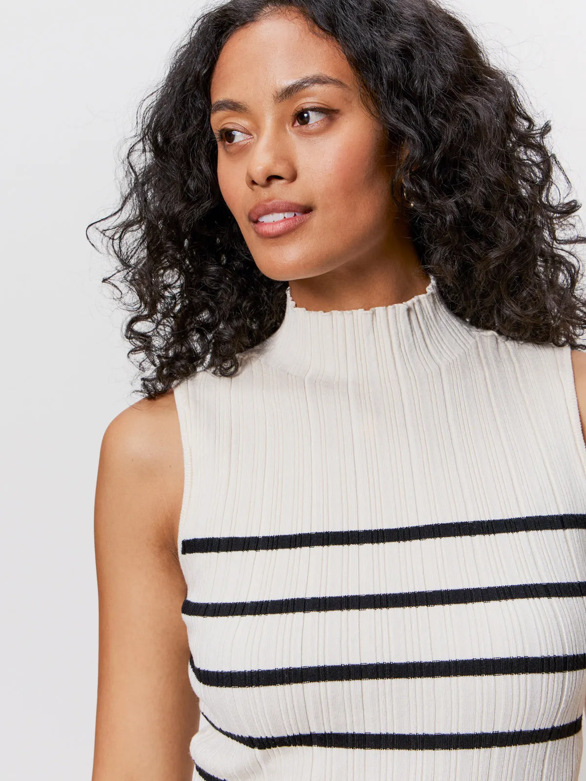 Ribbed Funnel Neck Top Light Oat/Black Chic Wearable Breathable Design