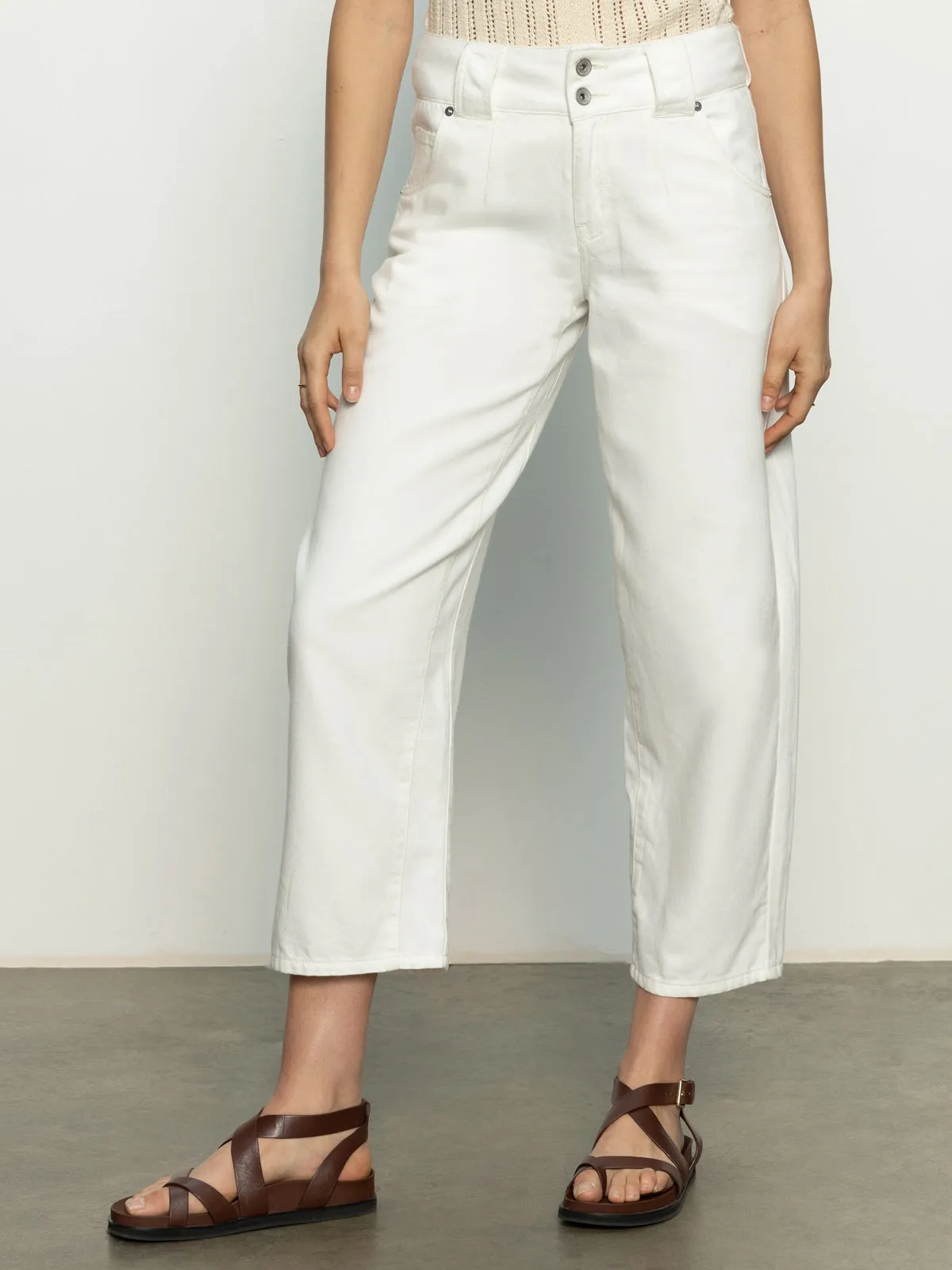 Everyday Loose Picnic Style Textured Side Car Semi High Rise Barrel Jeans Bleached White