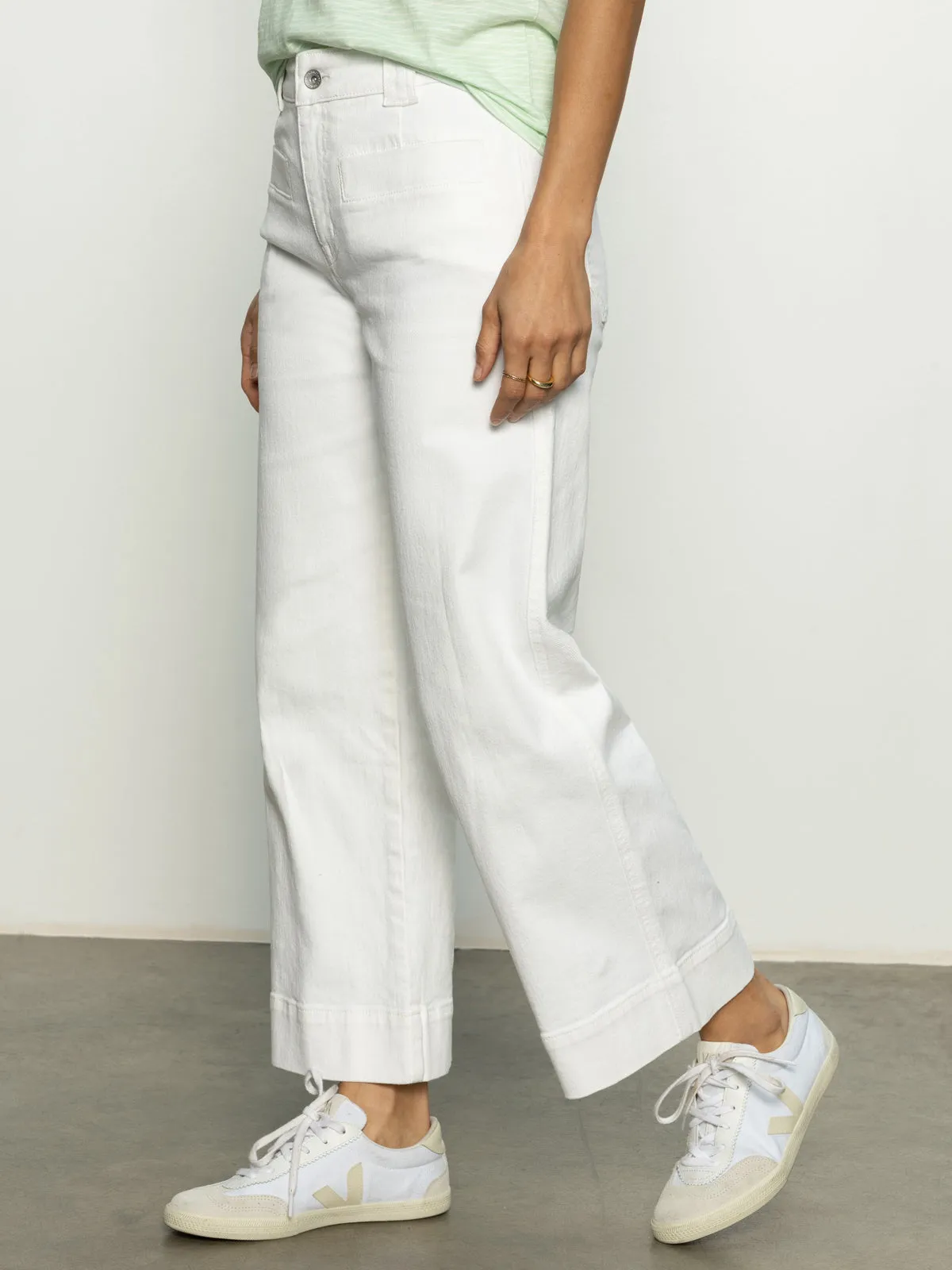 AbrasionGuardTape Lightweight Feel Voyage Standard High Rise Crop Pant Bleached White