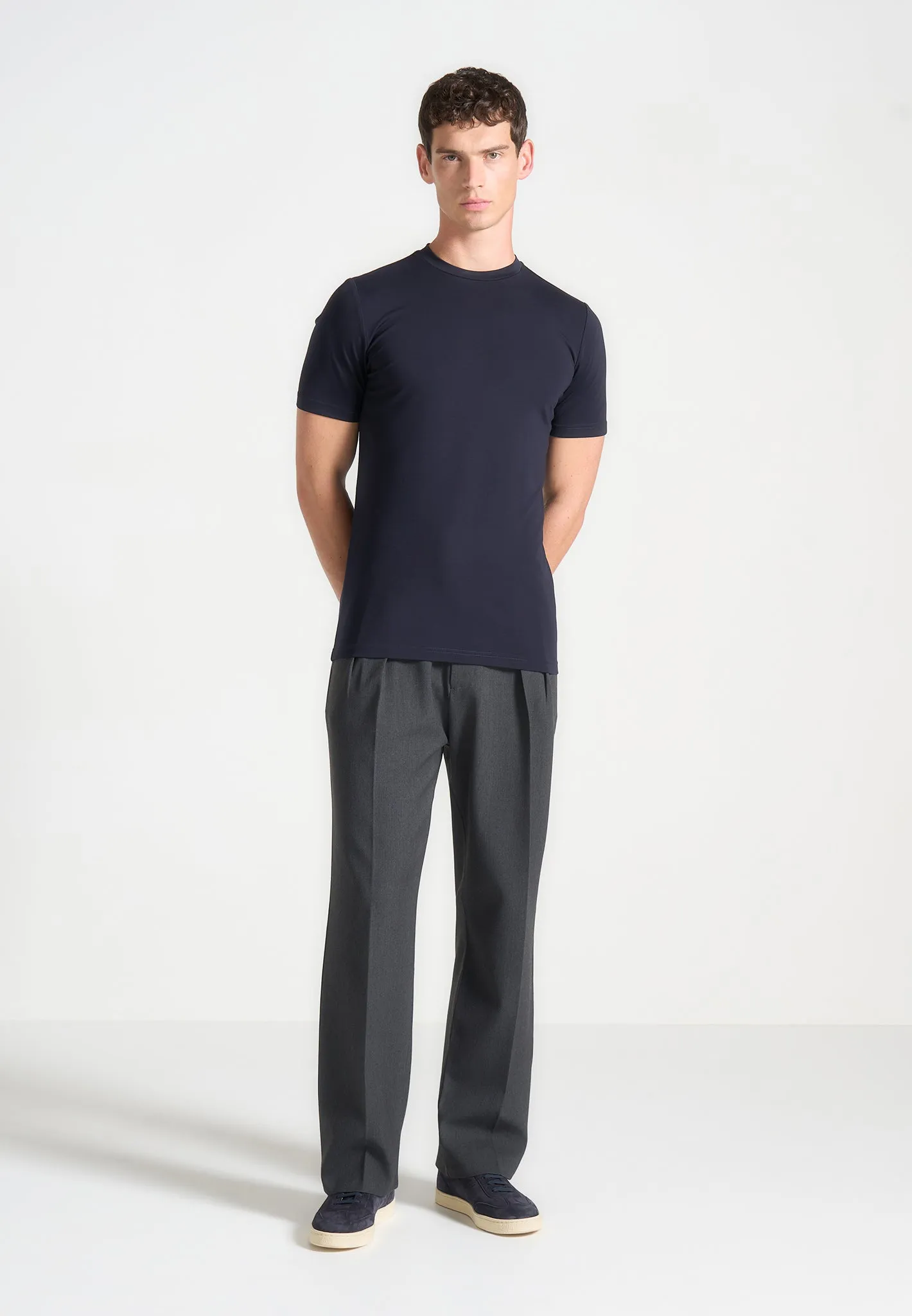 tailored look Adjustable Cuff Closure Armand - Fitted Luxe T-Shirt - Navy