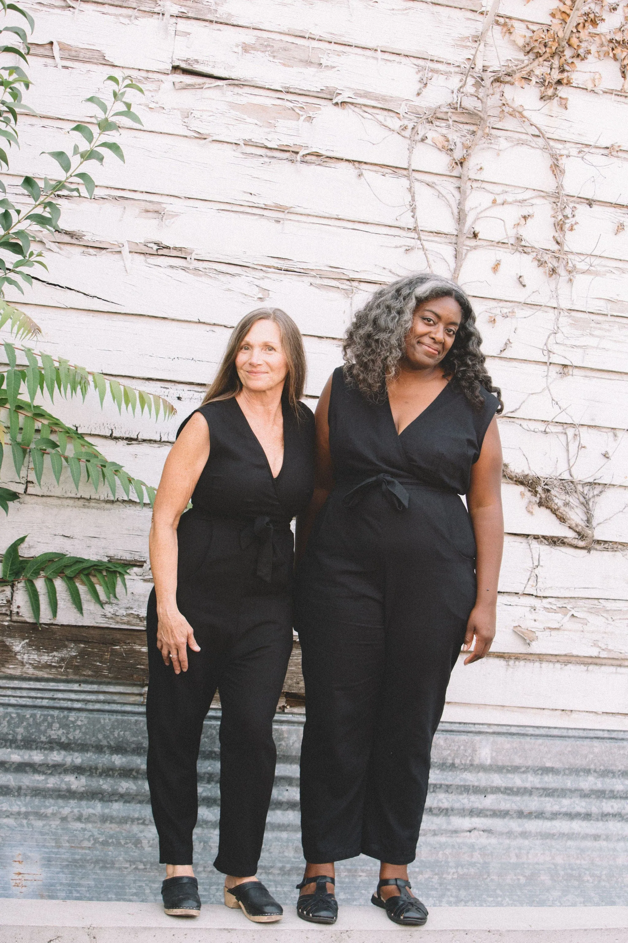 Artemis Jumper In Black Linen Durable Color Retention Cozy Fit