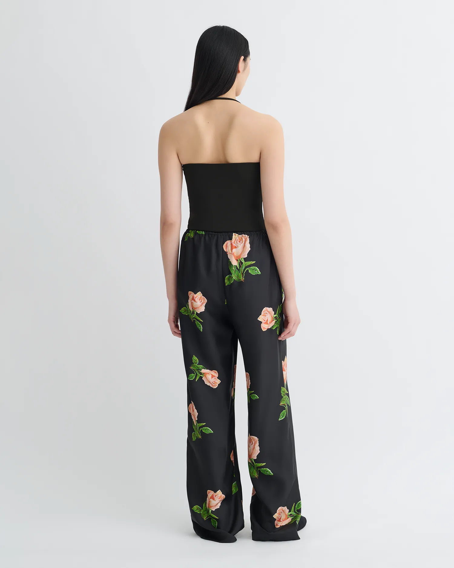 Arvenn - Printed Silk Twill Pants - Off Black/Roses Hydrophobic Surface Treatment simple design