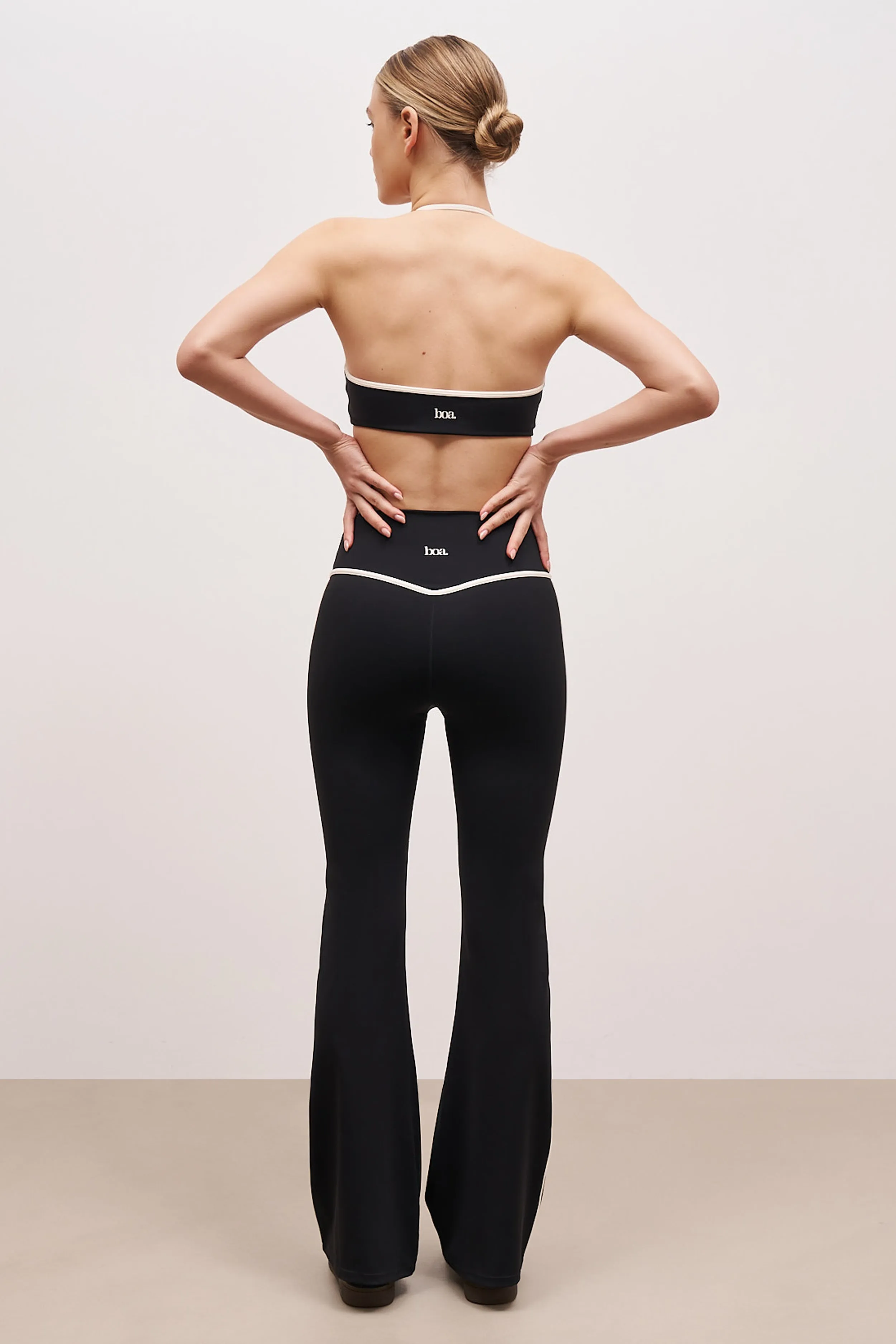 Base Contrast Trim Flared Leggings - Black/Tofu Logo Emblem
