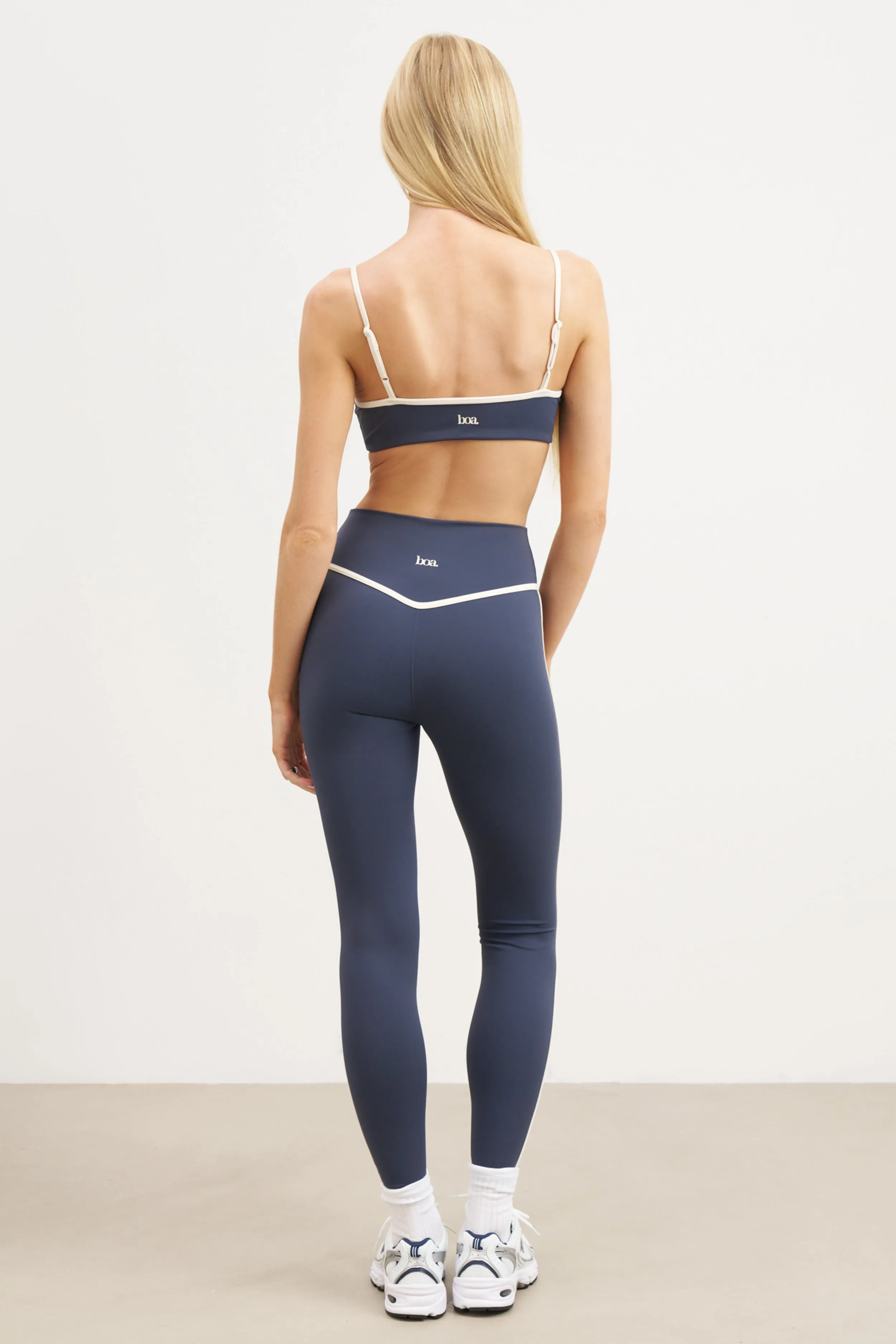 Base Contrast Trim Leggings - Midnight Blue/Tofu Comfort Cushion Neckline MinimalistAesthetic