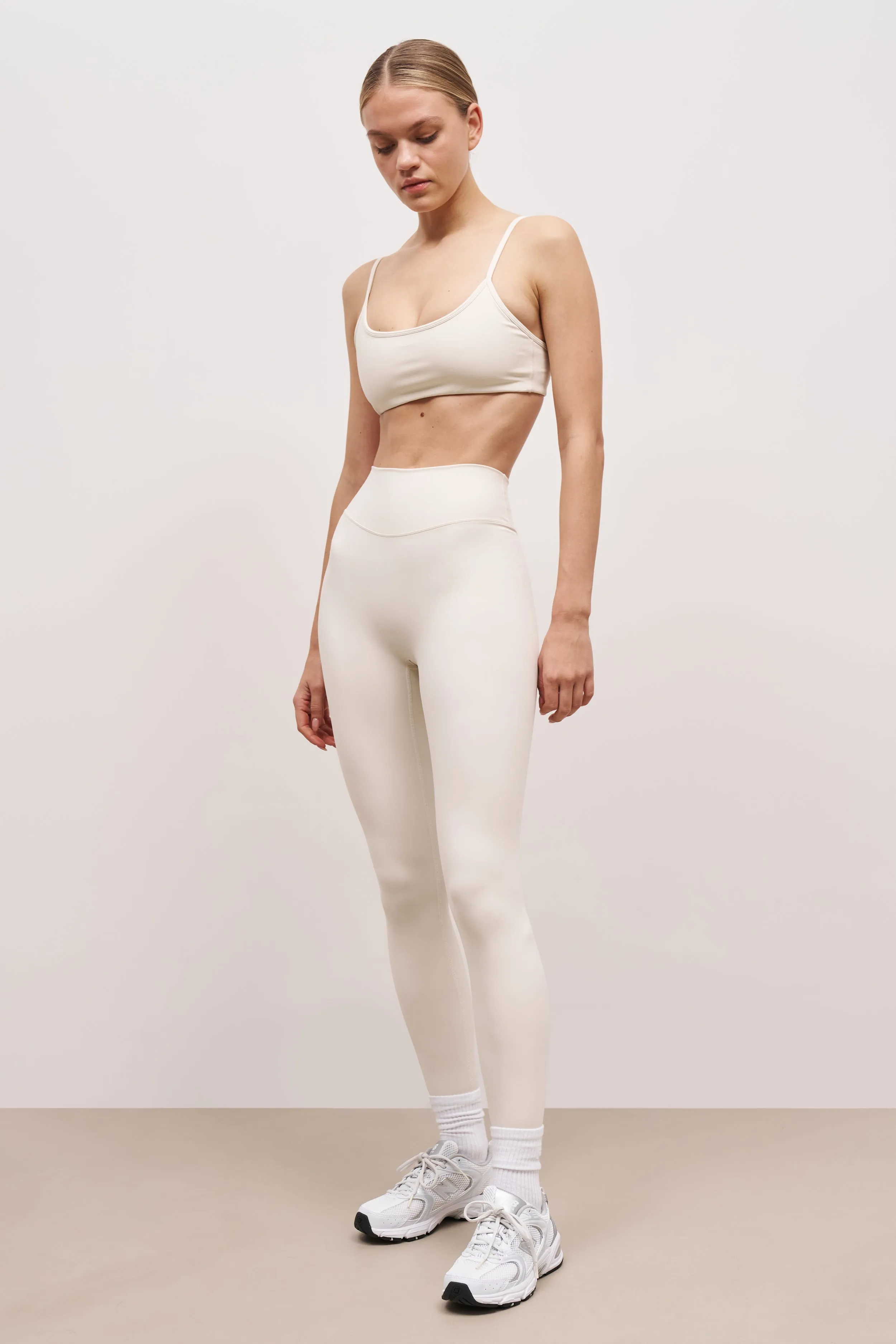 Light Deflection Fabric Base Sculpting Cami Bra - Tofu