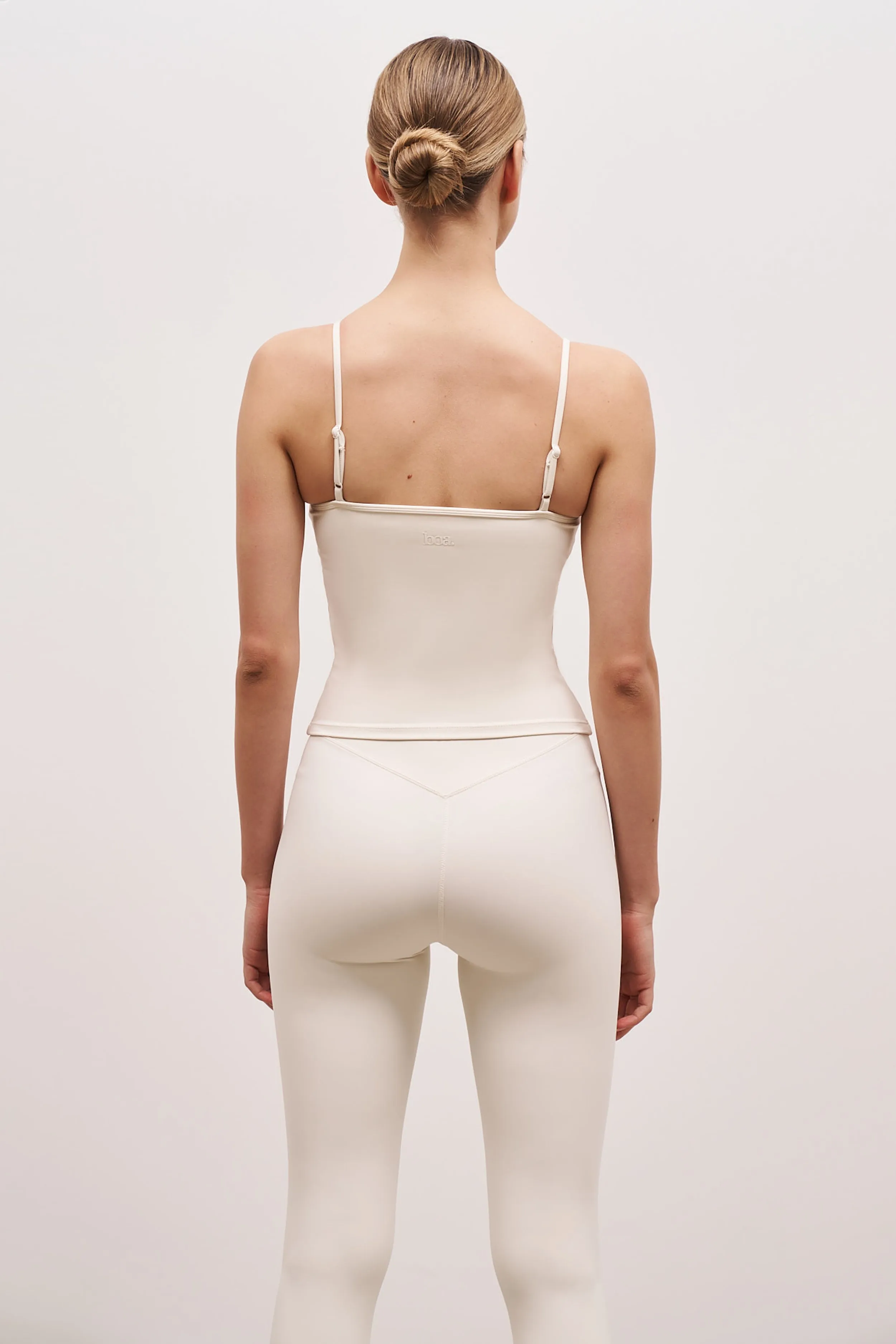 Base Sculpting Cami Top - Tofu Travel Minimal