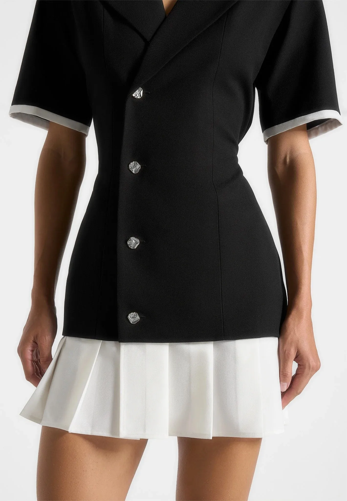 Baya - Tailored Cinch Waist Pleated Blazer Dress - Black Halter-Neck Soft Touch