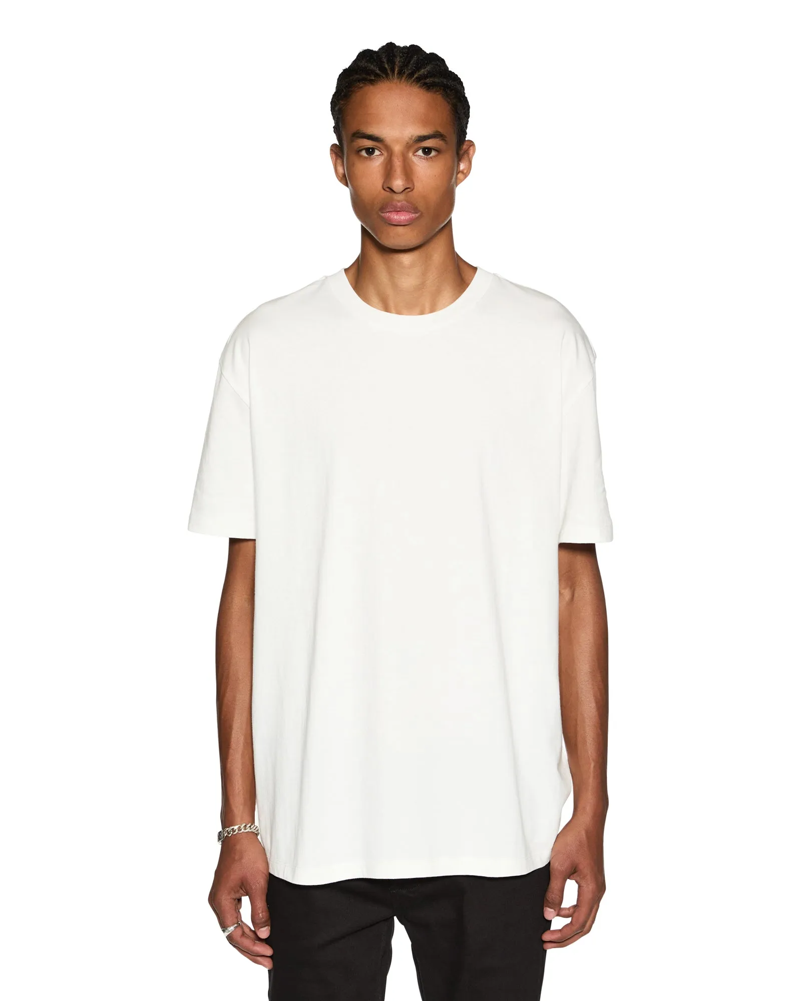 BIGGIE SS TEE WORN IN WHITE Lint Resistant Surface