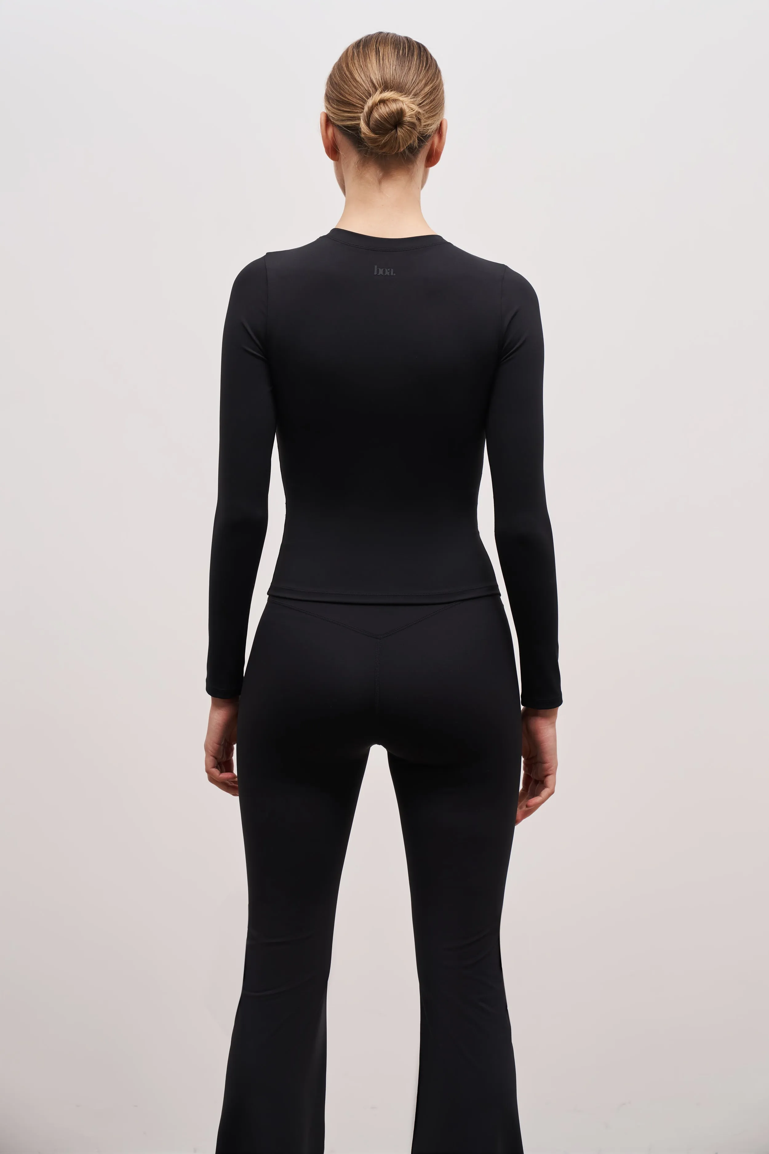 NonIrritatingTags Base Sculpting Long Sleeve Top - Black