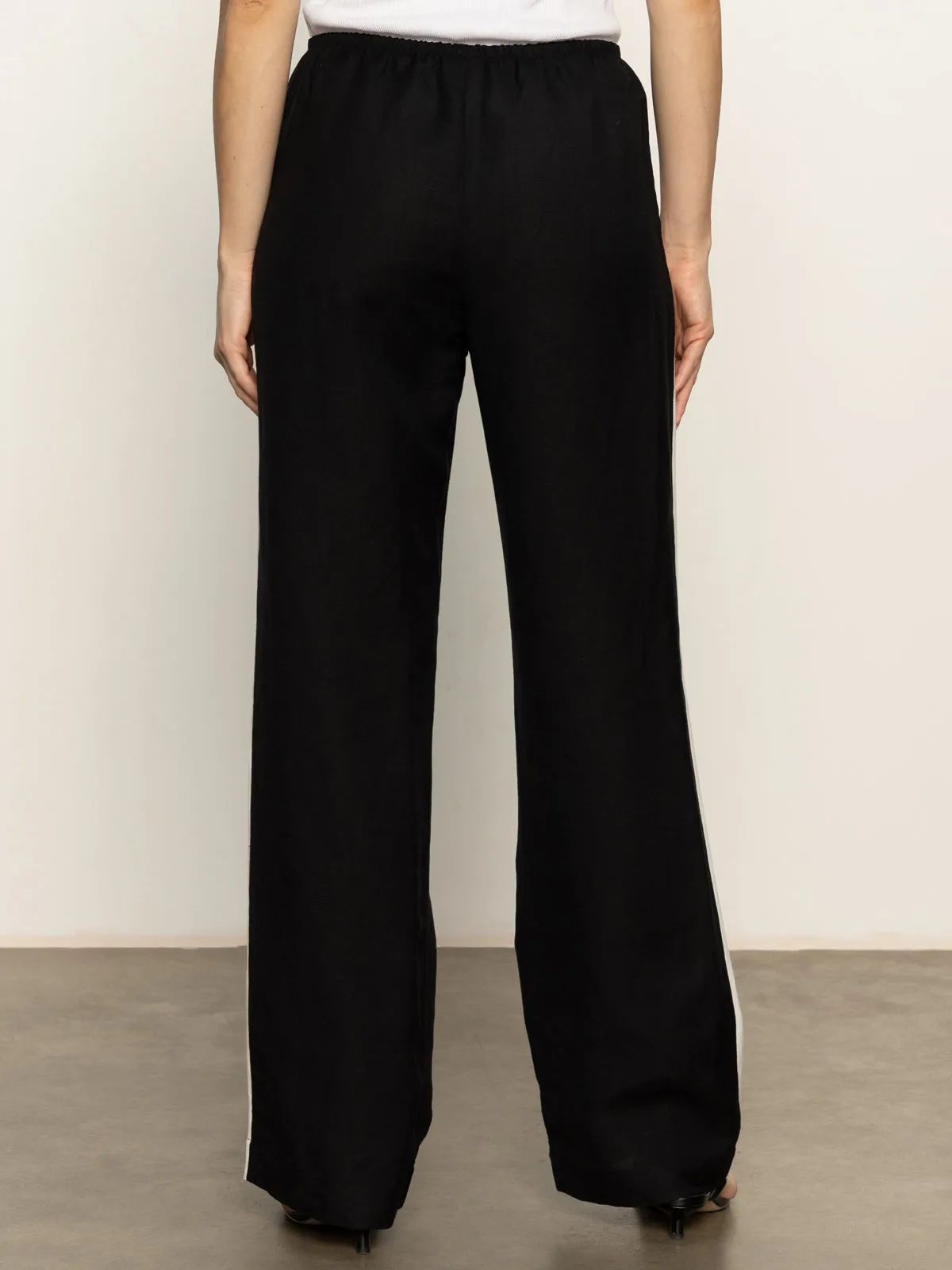 Casual Semi-High Rise Track Pant Black Chalk Stripe Simple Comfort High Waist Stretch
