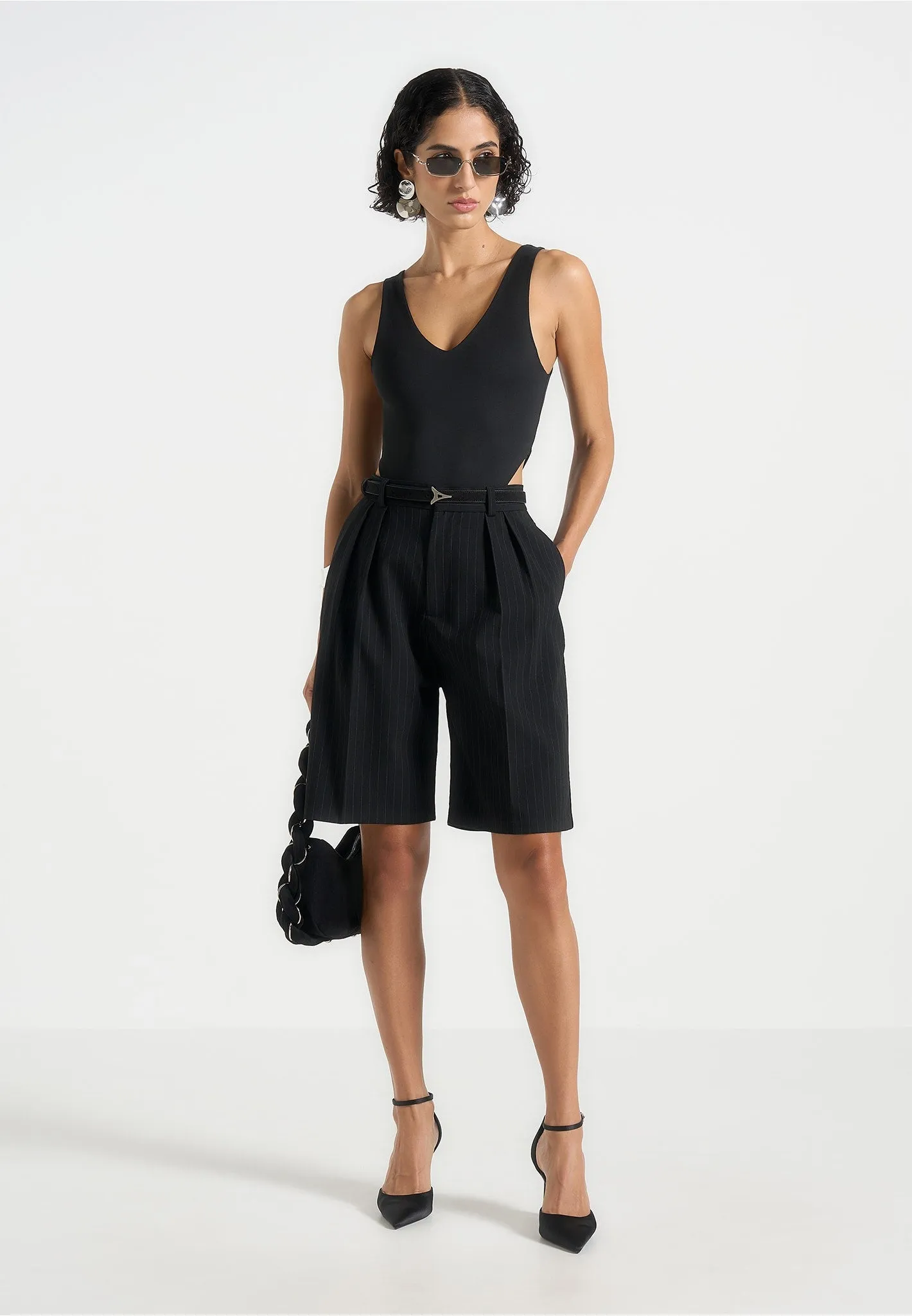 Noa - V-Neck Bodysuit - Black Vintage Style Outdoor Leisure