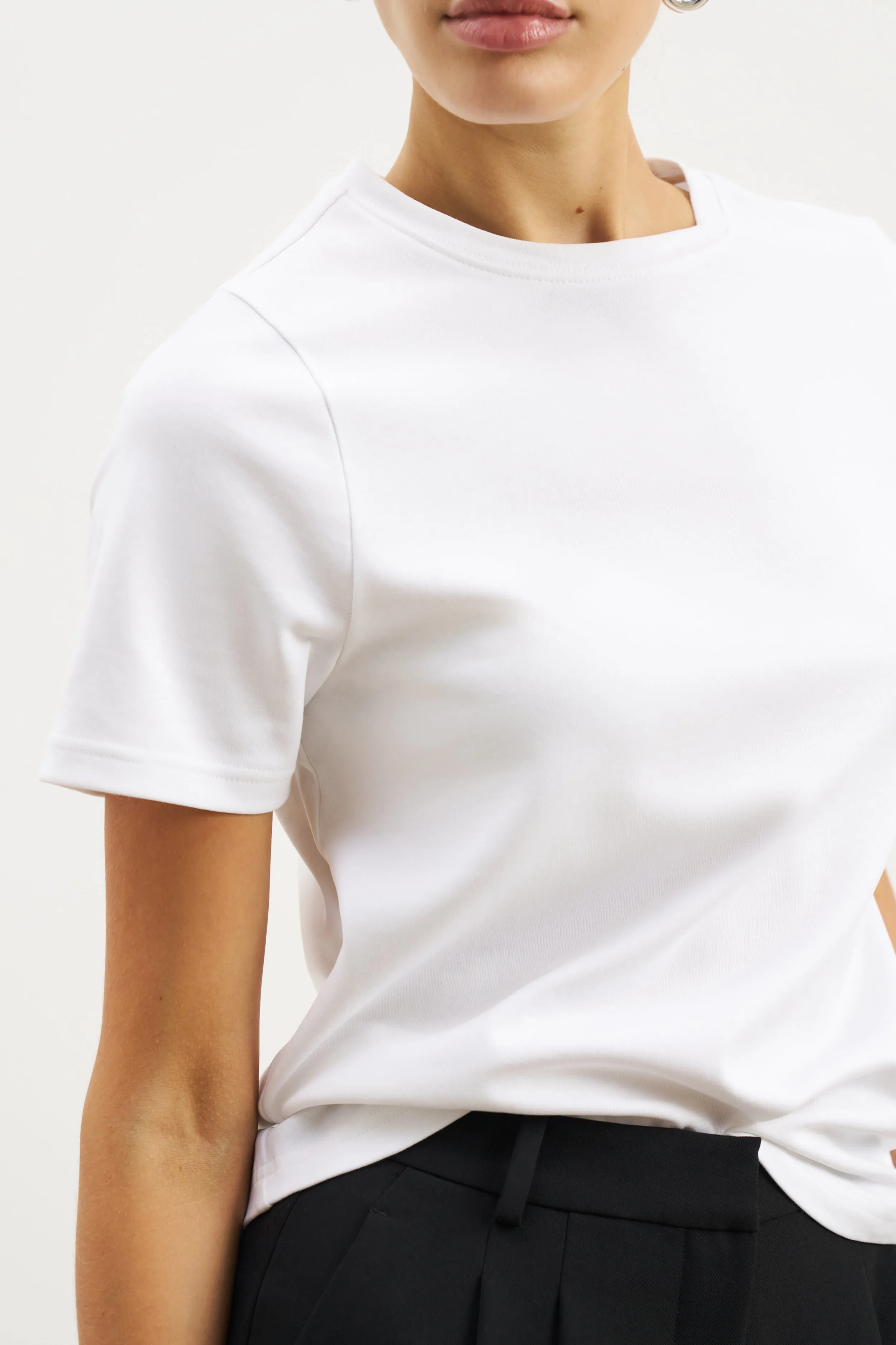 Classic Regular T Shirt - White Minimalist Collar Self Cleaning Coating