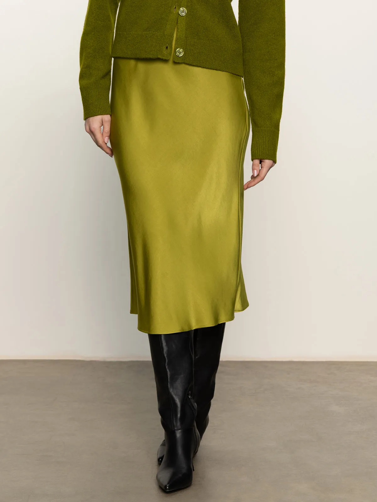 Refined Texture Everyday Midi Skirt Martini Olive