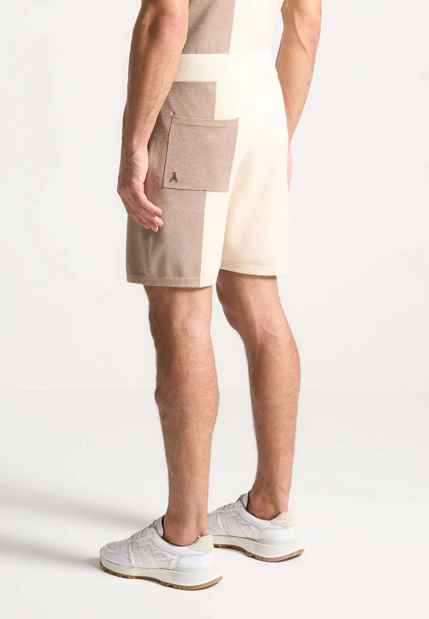 SecurePockets SubtleTexture Colour Block Knit Shorts - Black/Beige