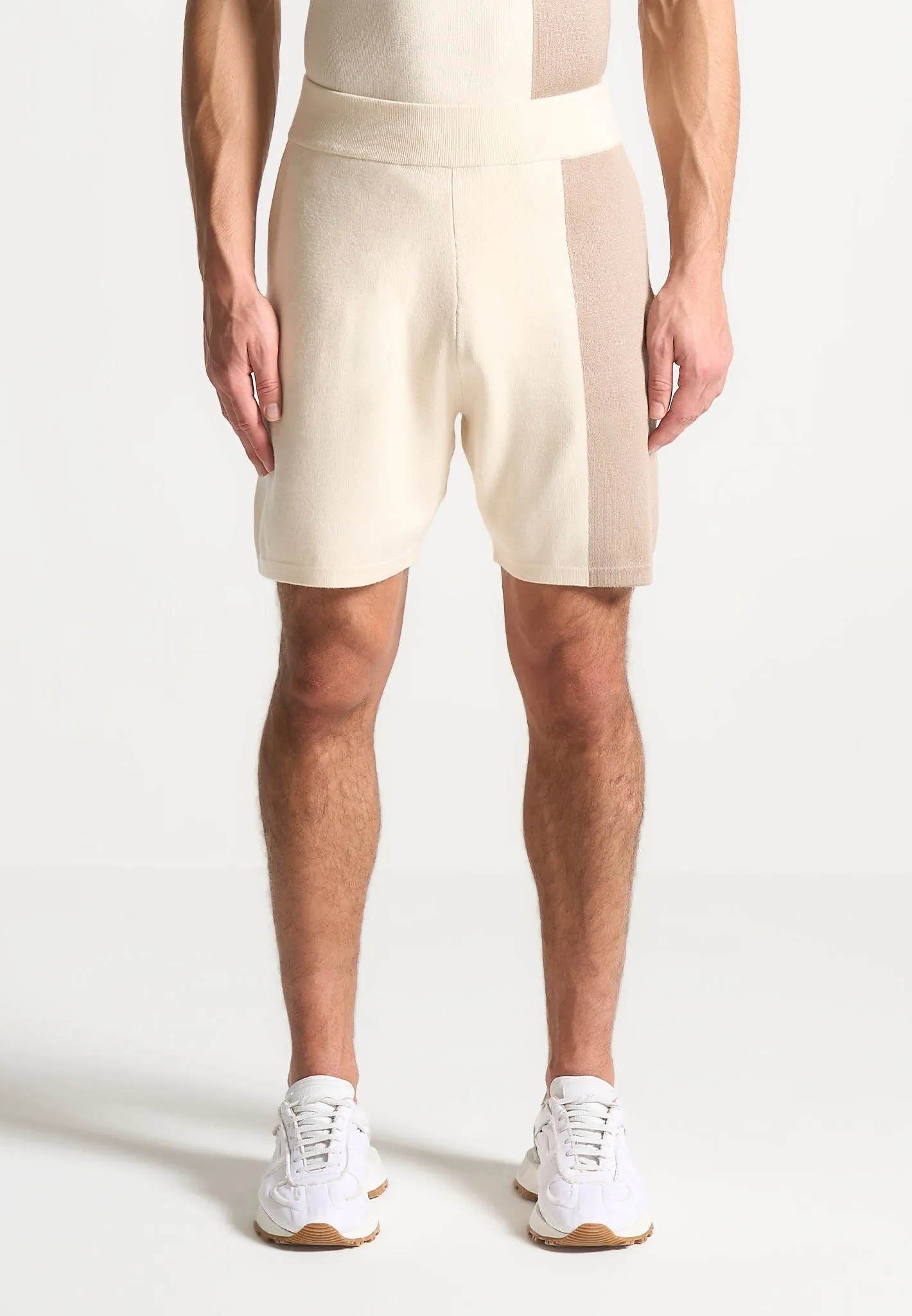 Pocket Reinforcement FlexibleWaistband Colour Block Knit Shorts - Black/Beige