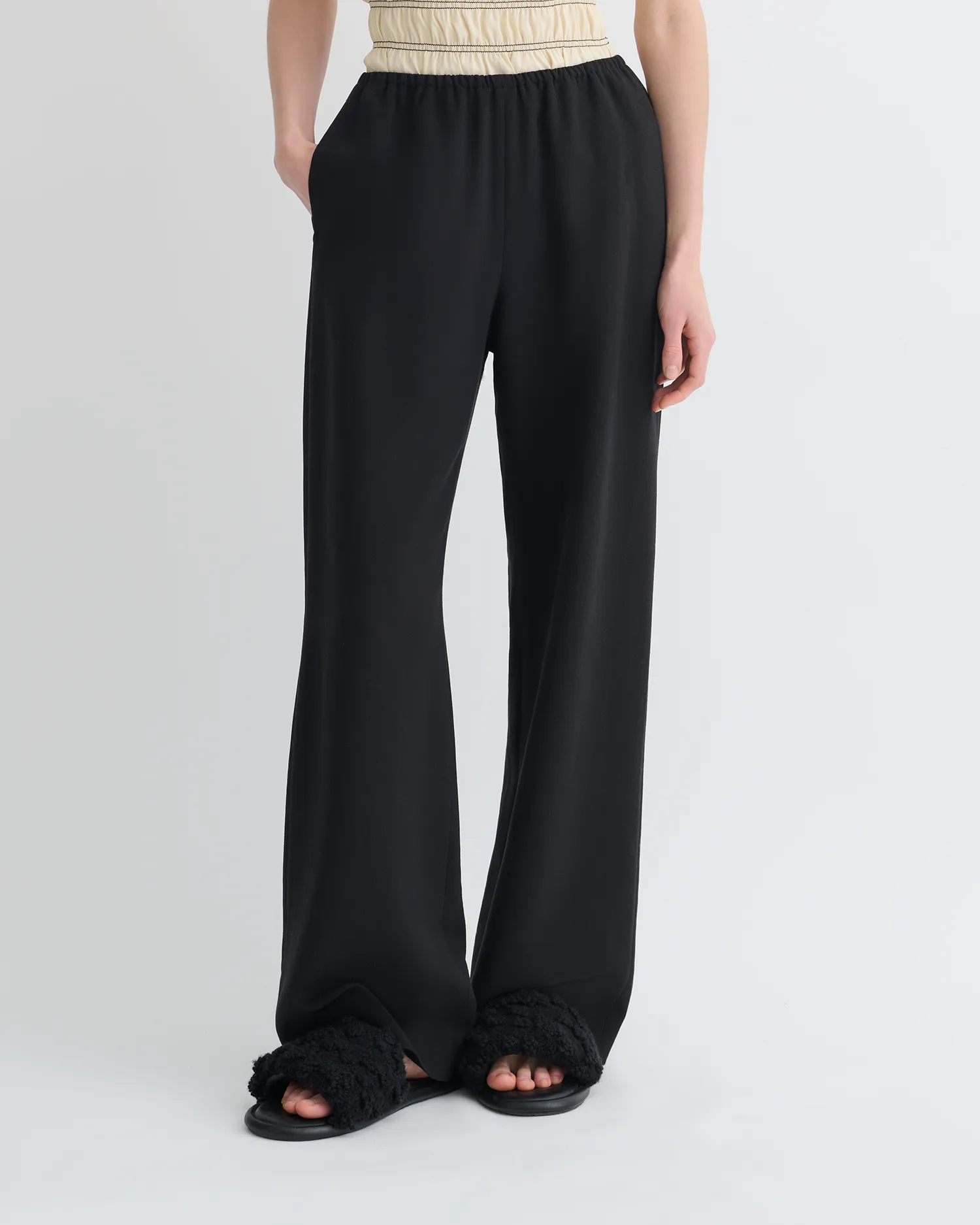 Perfect Layer Arvenn - Twill Suiting Pants - Black