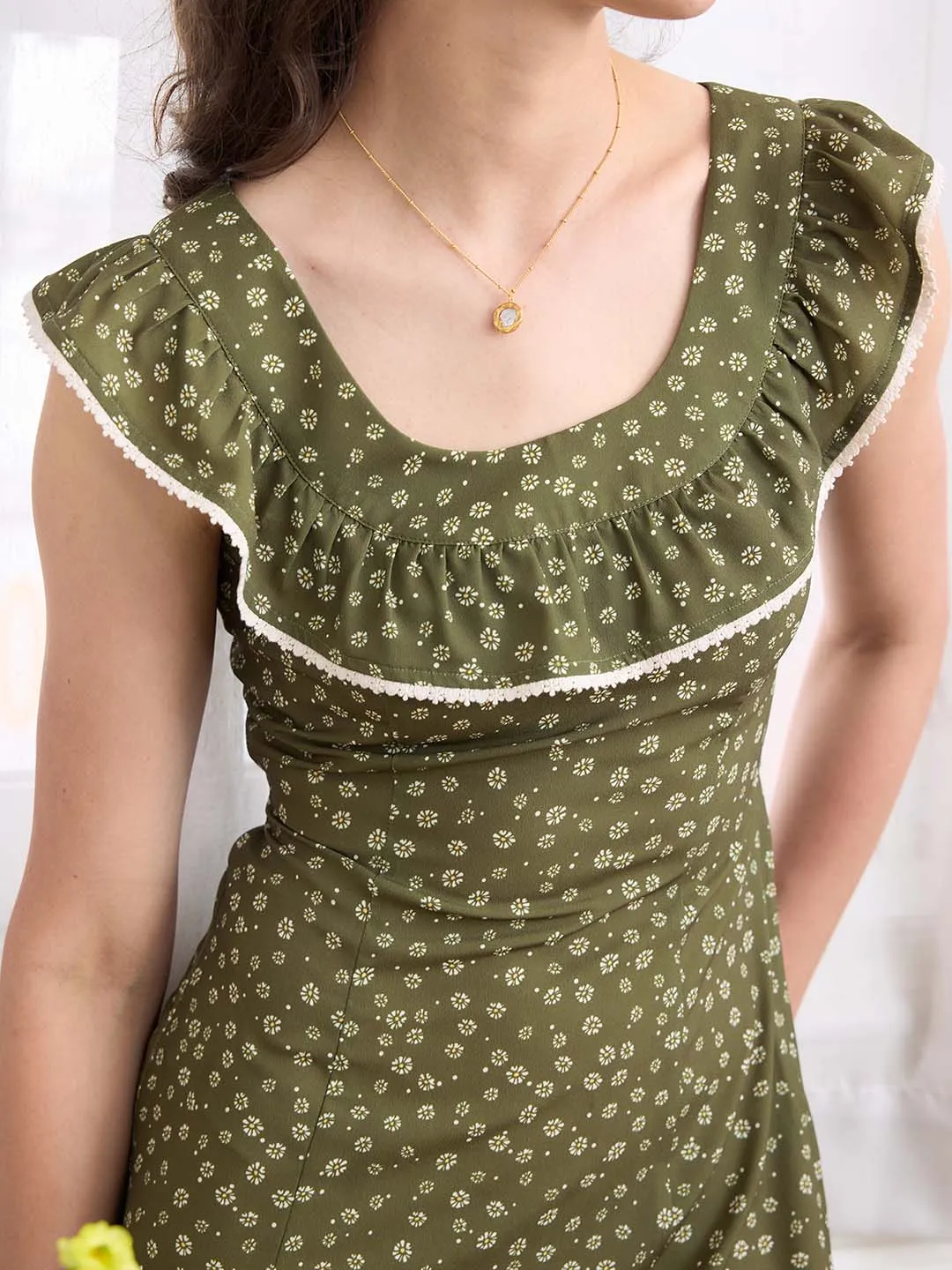 Elegant Layers Flattering Shape Denver Ditsy Floral Print Ruffle Trim Split Dress