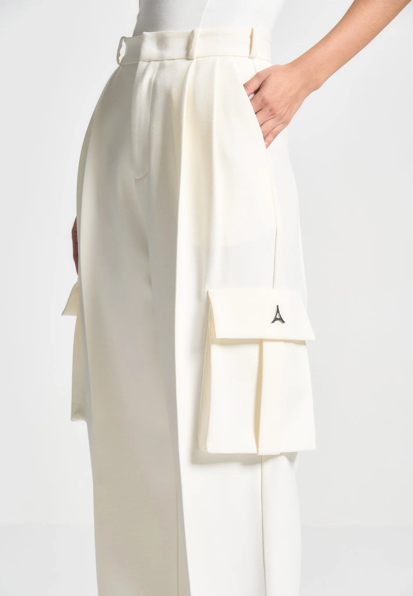 Danielle - Tailored Pleated Cargo Trousers - Cream Non Restrictive Cut