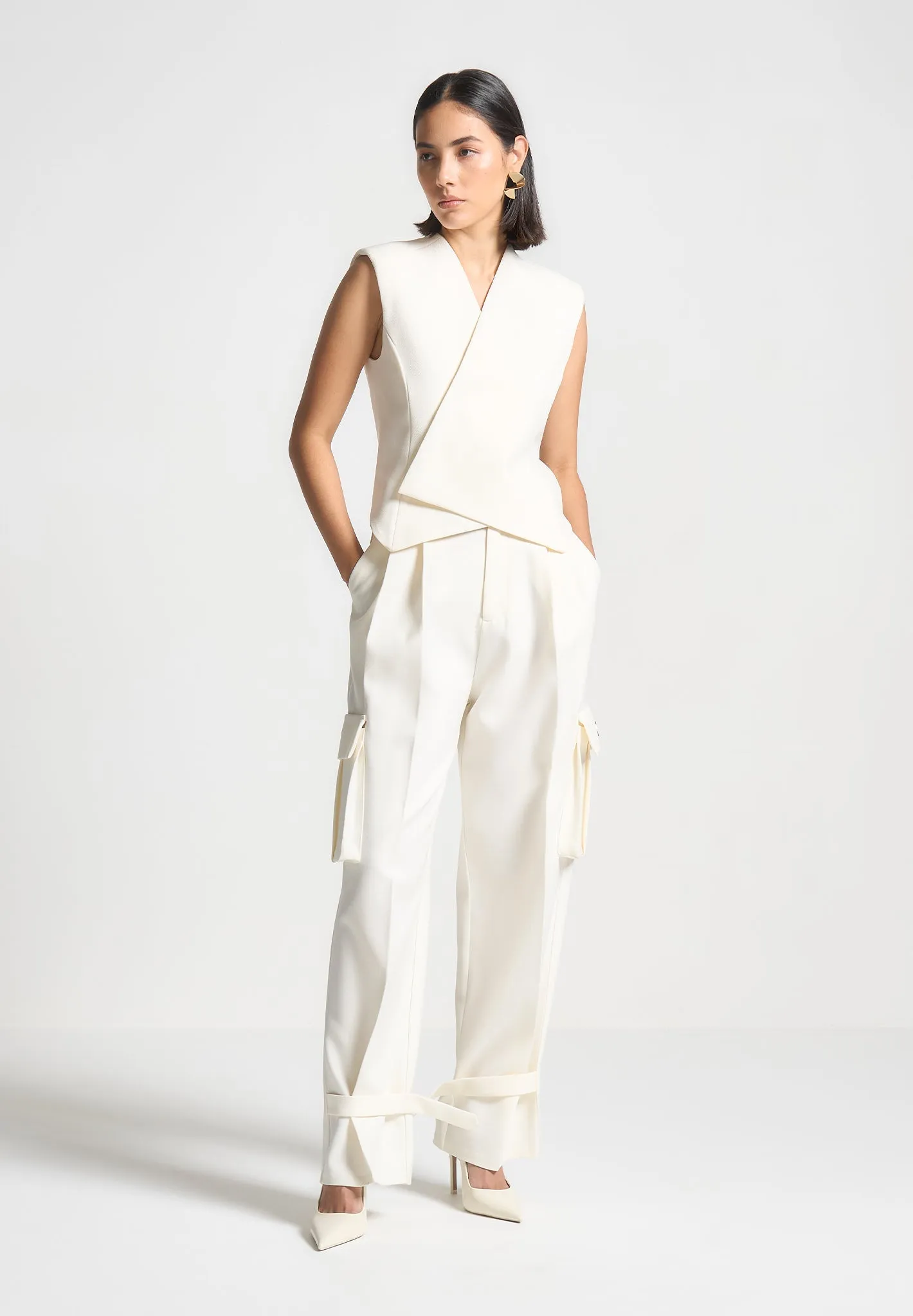 Classic Cut Comfortable Office Wear Danielle - Tailored Pleated Cargo Trousers - Cream