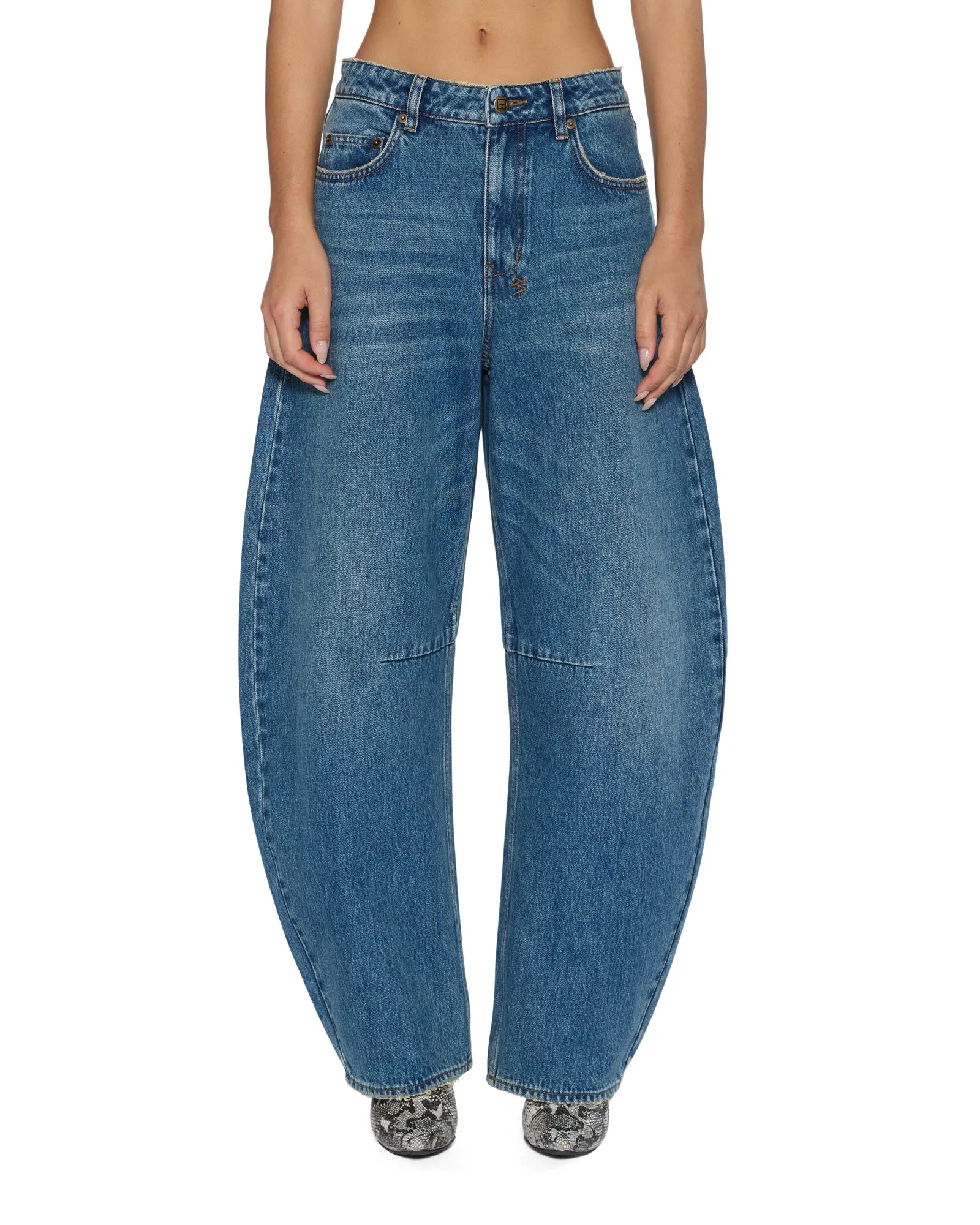 BARREL JEAN AGED Four Way Stretch Fabric