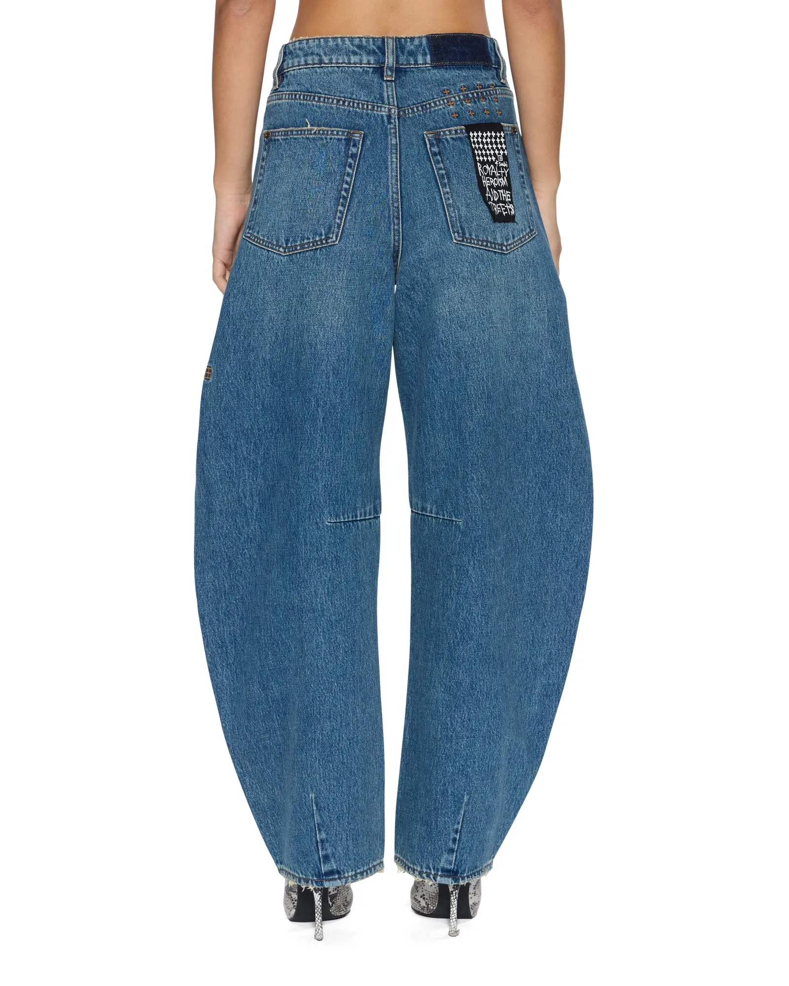 BARREL JEAN AGED Weekend Warrior Festival Outfit Smooth