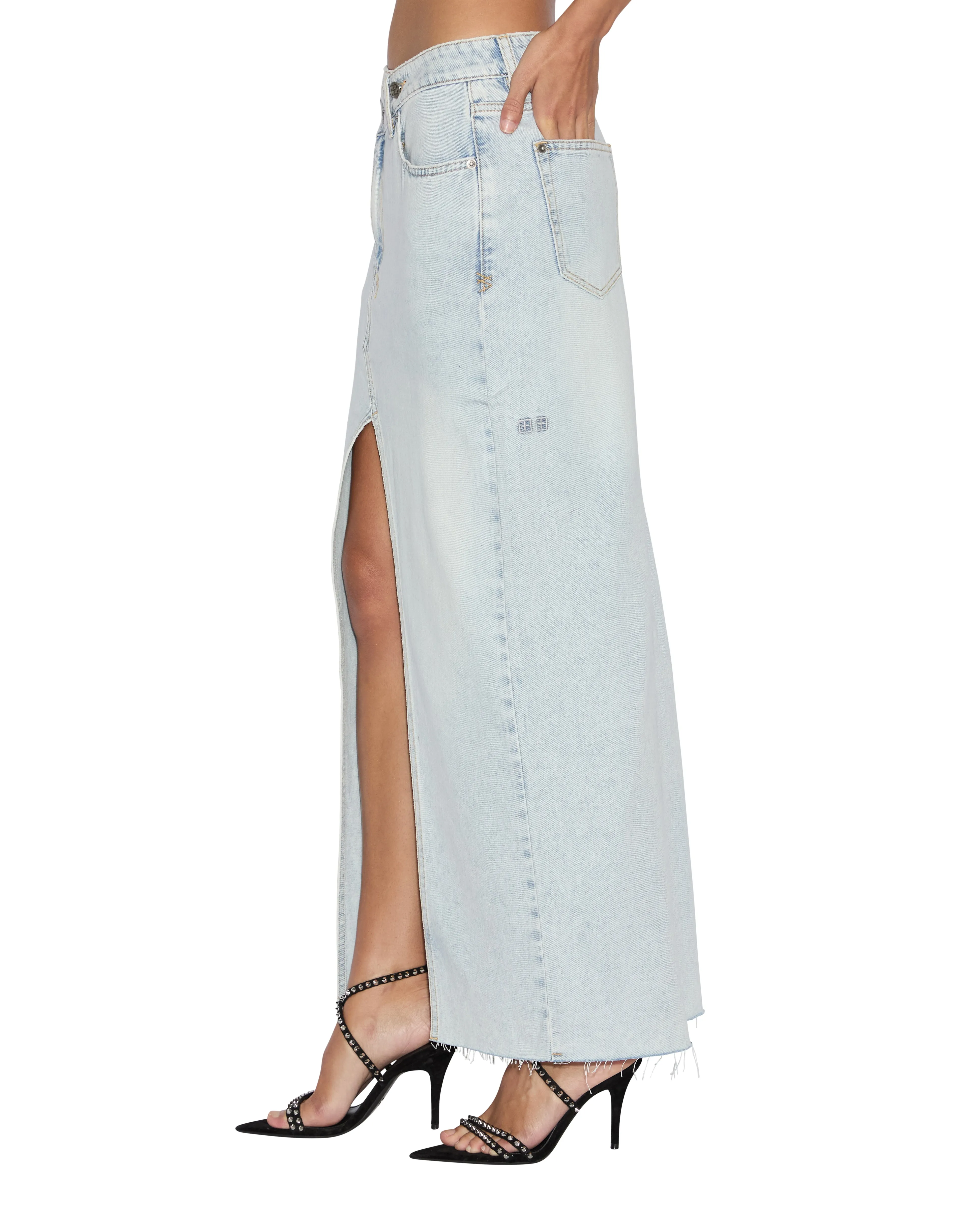 Spring Mood Bold Look Common Outfit RELAX MAXI SKIRT SKYFALL