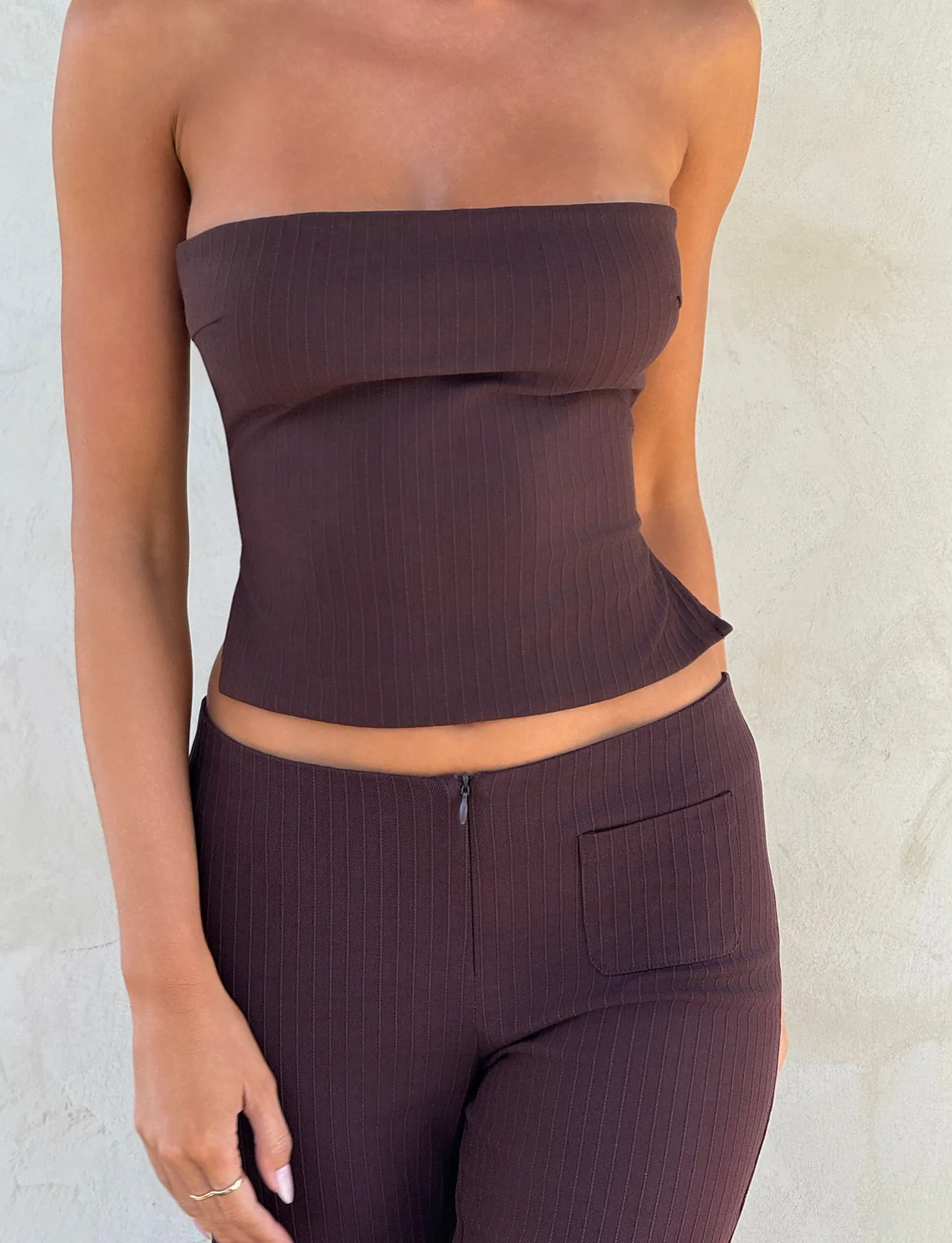 GWENDOLINE TOP - CHOCOLATE Sporty Style Midweight Texture