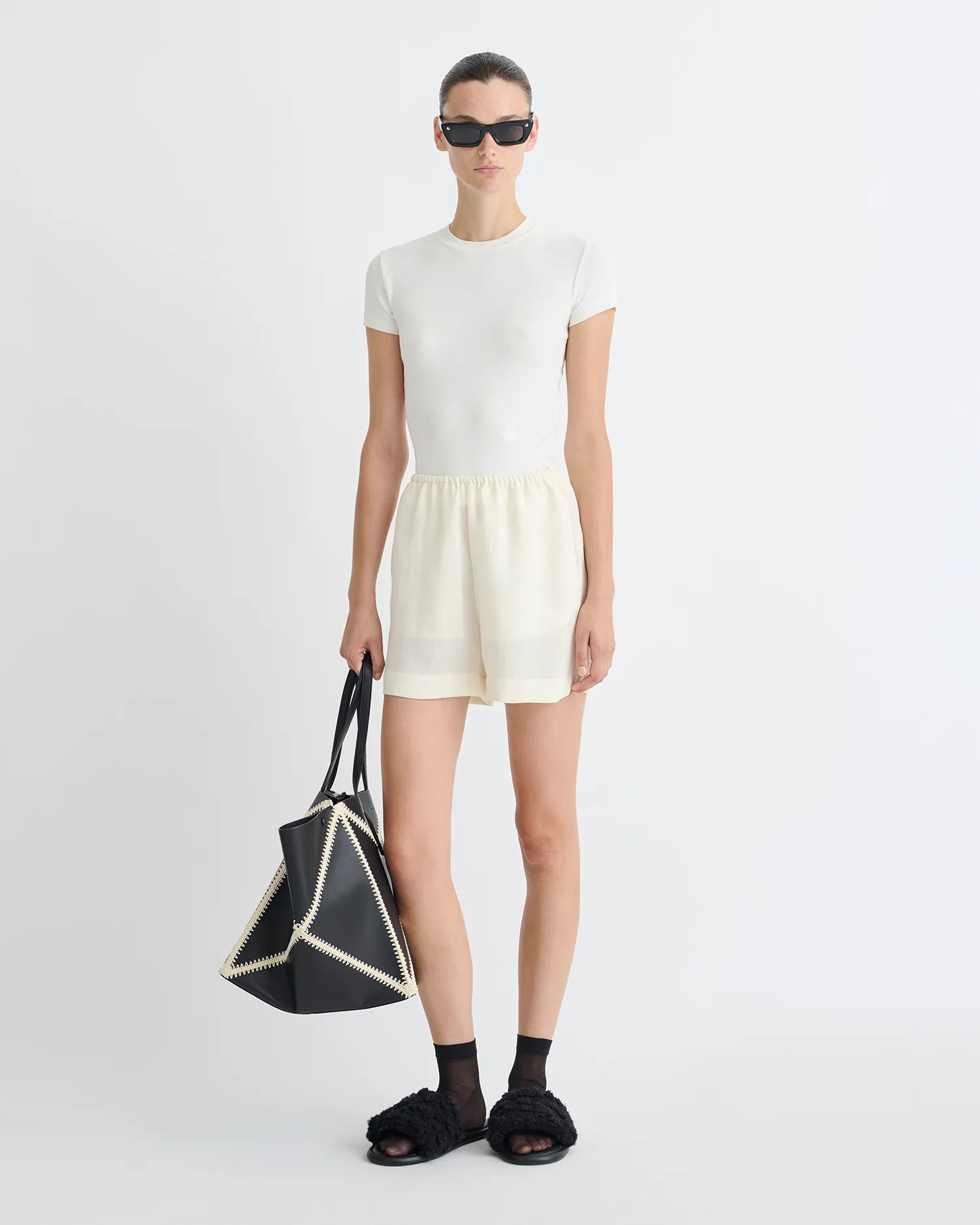 Dylla - Tech Linen Shorts - Creme Soft Feel Flexible Comfort