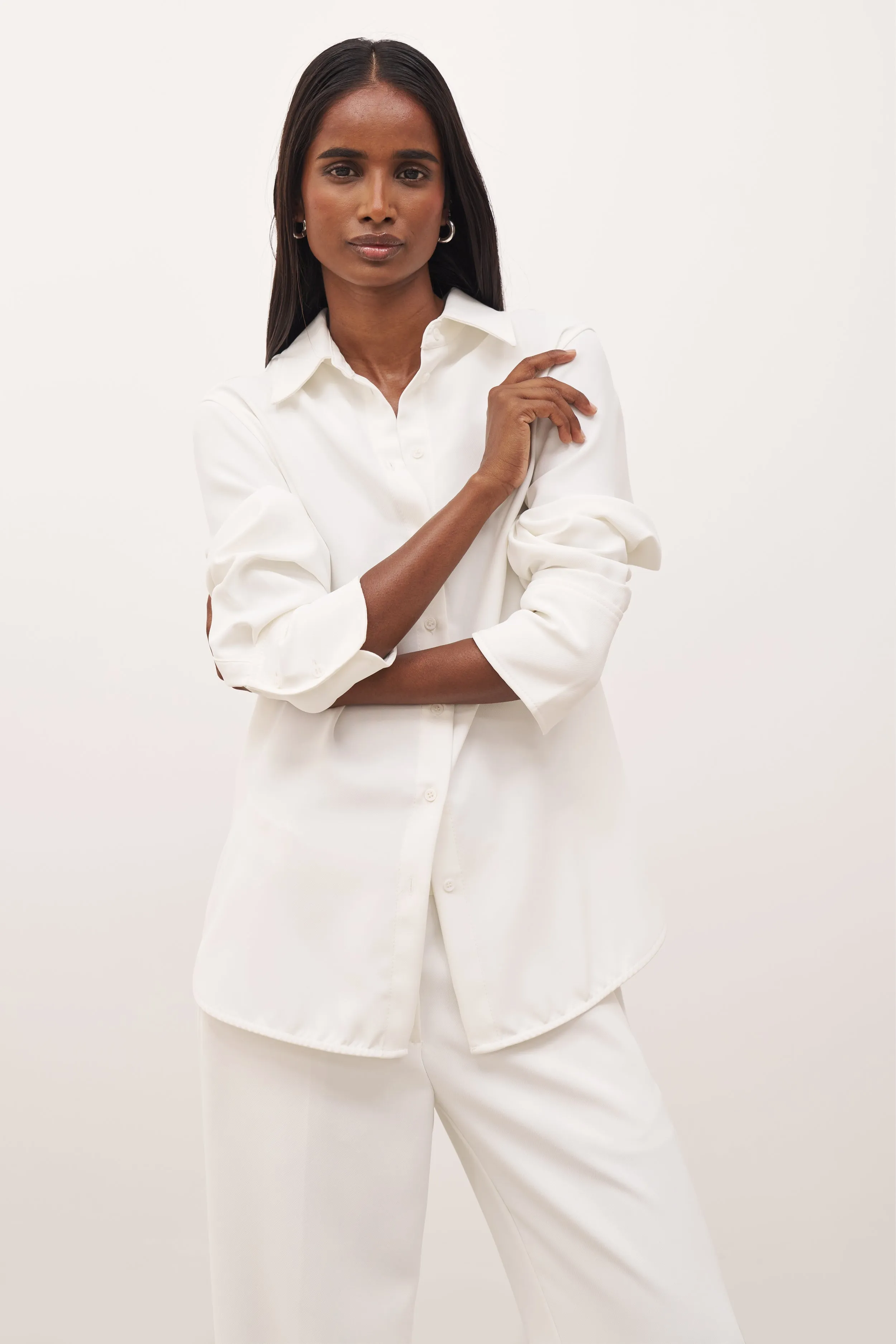 Effortless Oversized Shirt - White Stretch Comfort