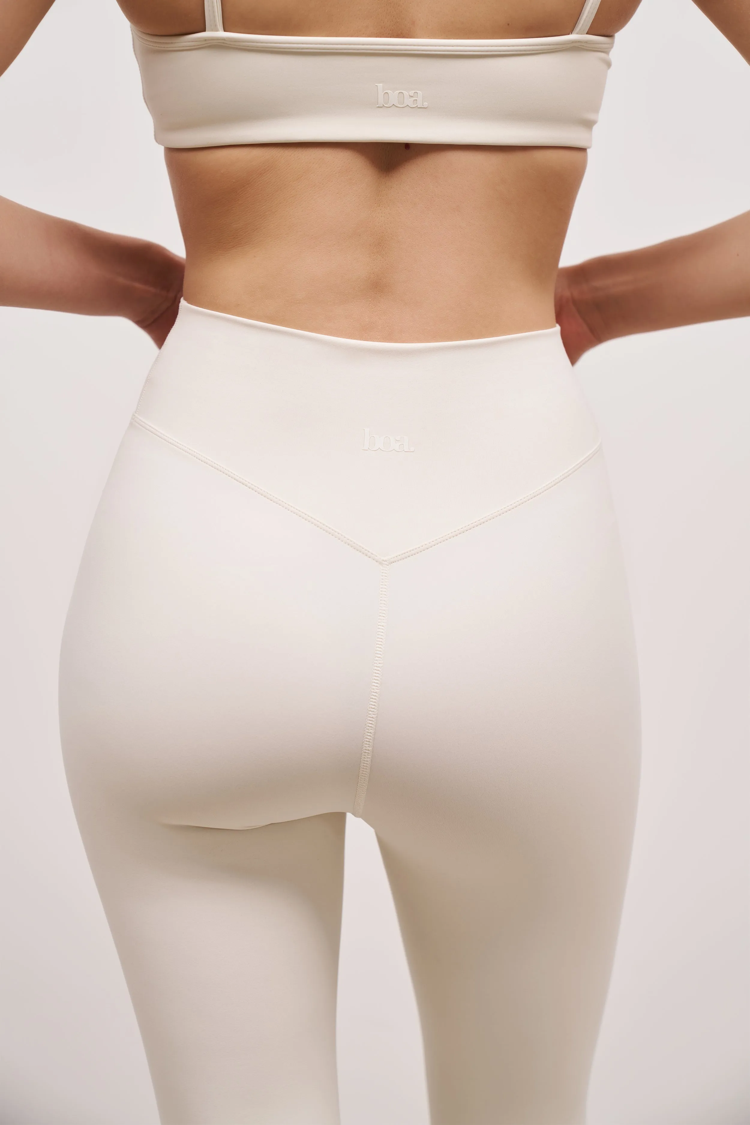 Base Sculpting Leggings - Tofu Street Essential Bar Night