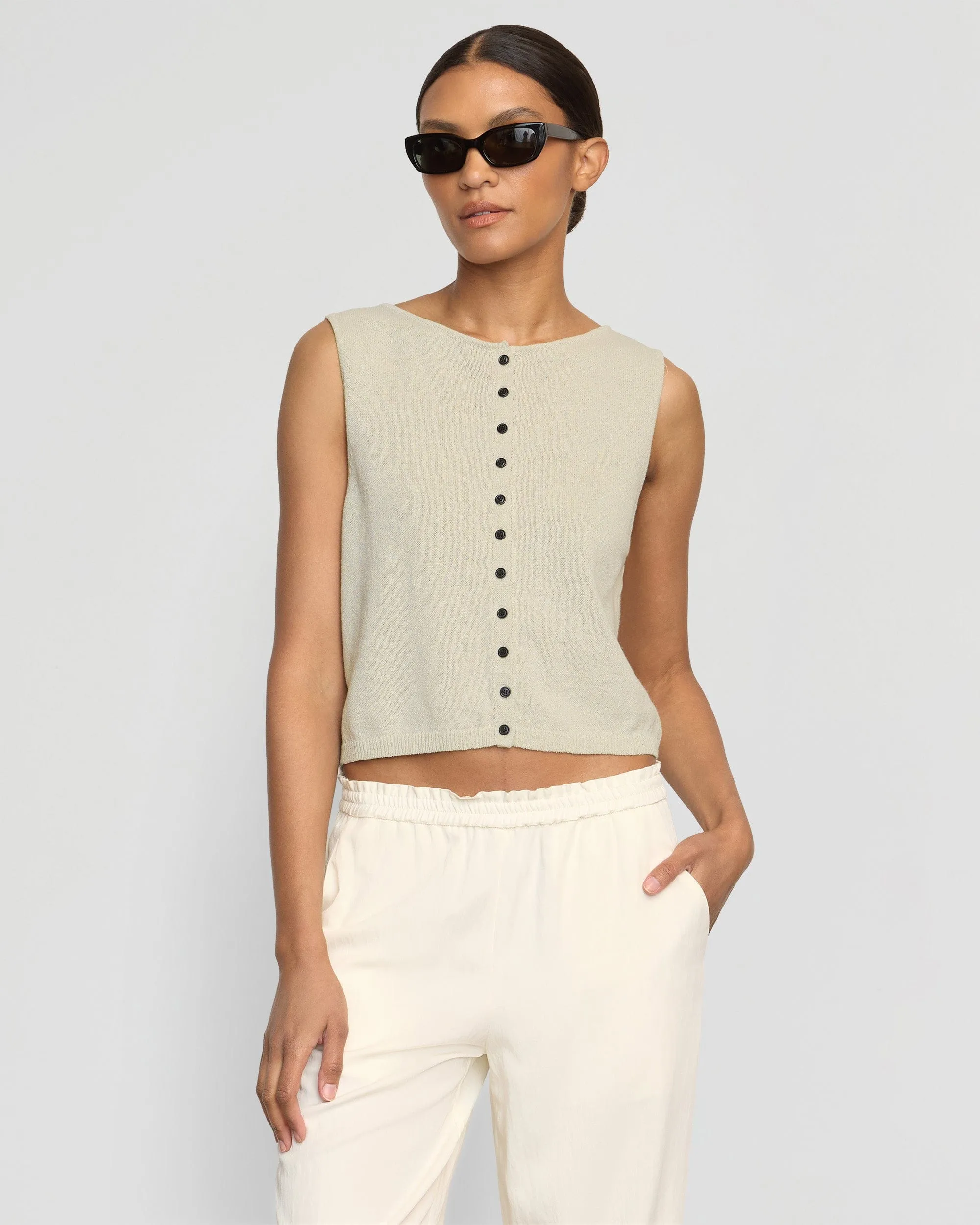 Elith Cotton-Linen Button Knit Vest Layered Must-Have All-day Comfort