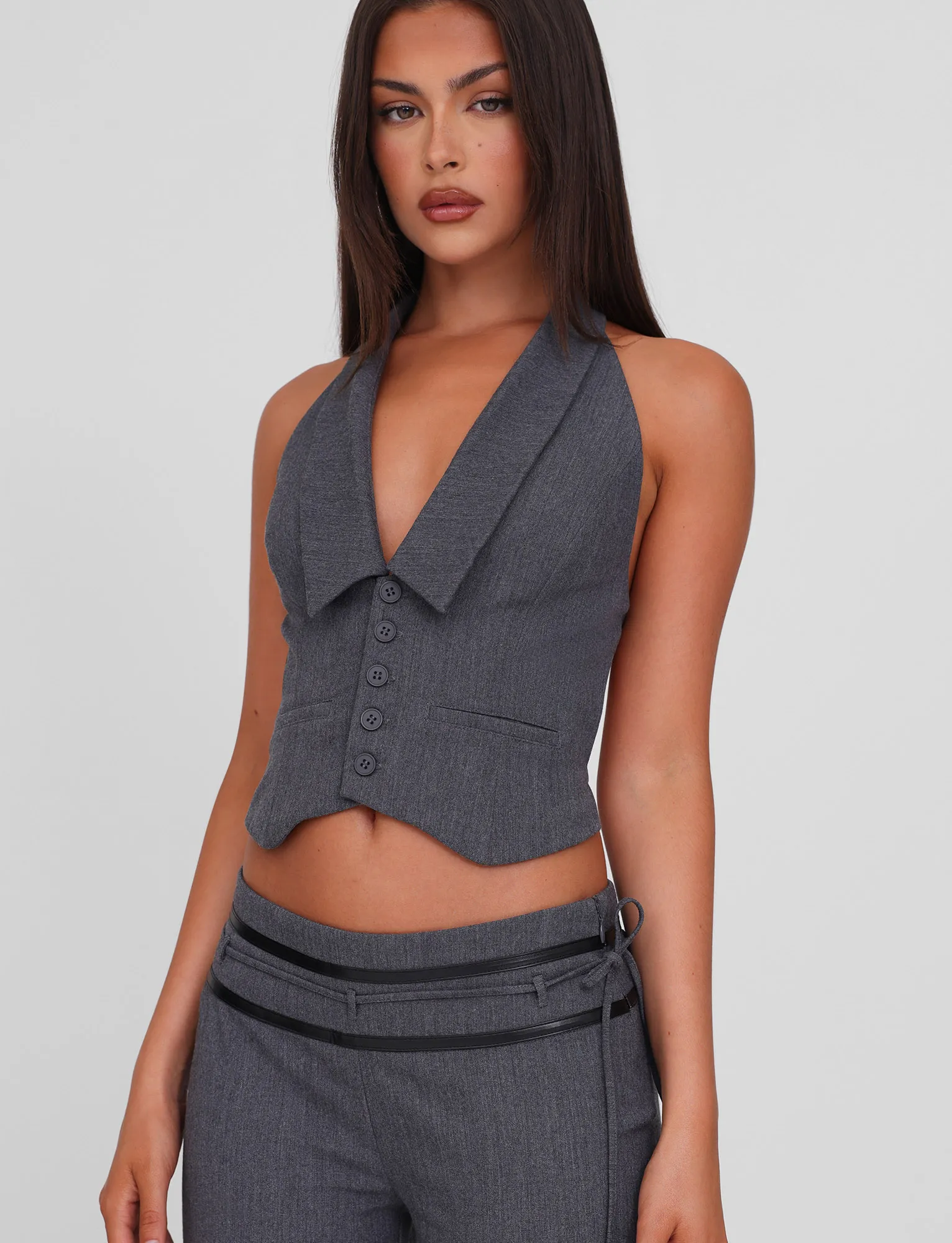 Stretchable Neckline Non Restrictive Fit FEDRA VEST - GREY