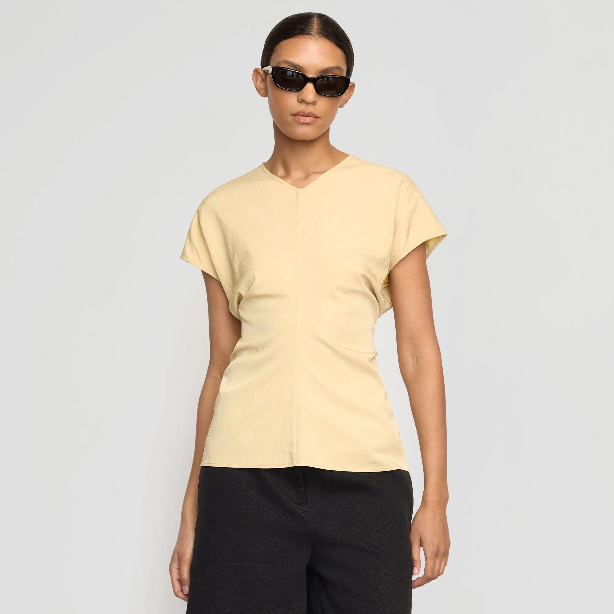 Flexible Waistband Adaptation VentilatedMesh Fionola Relaxed-Waist Blouse