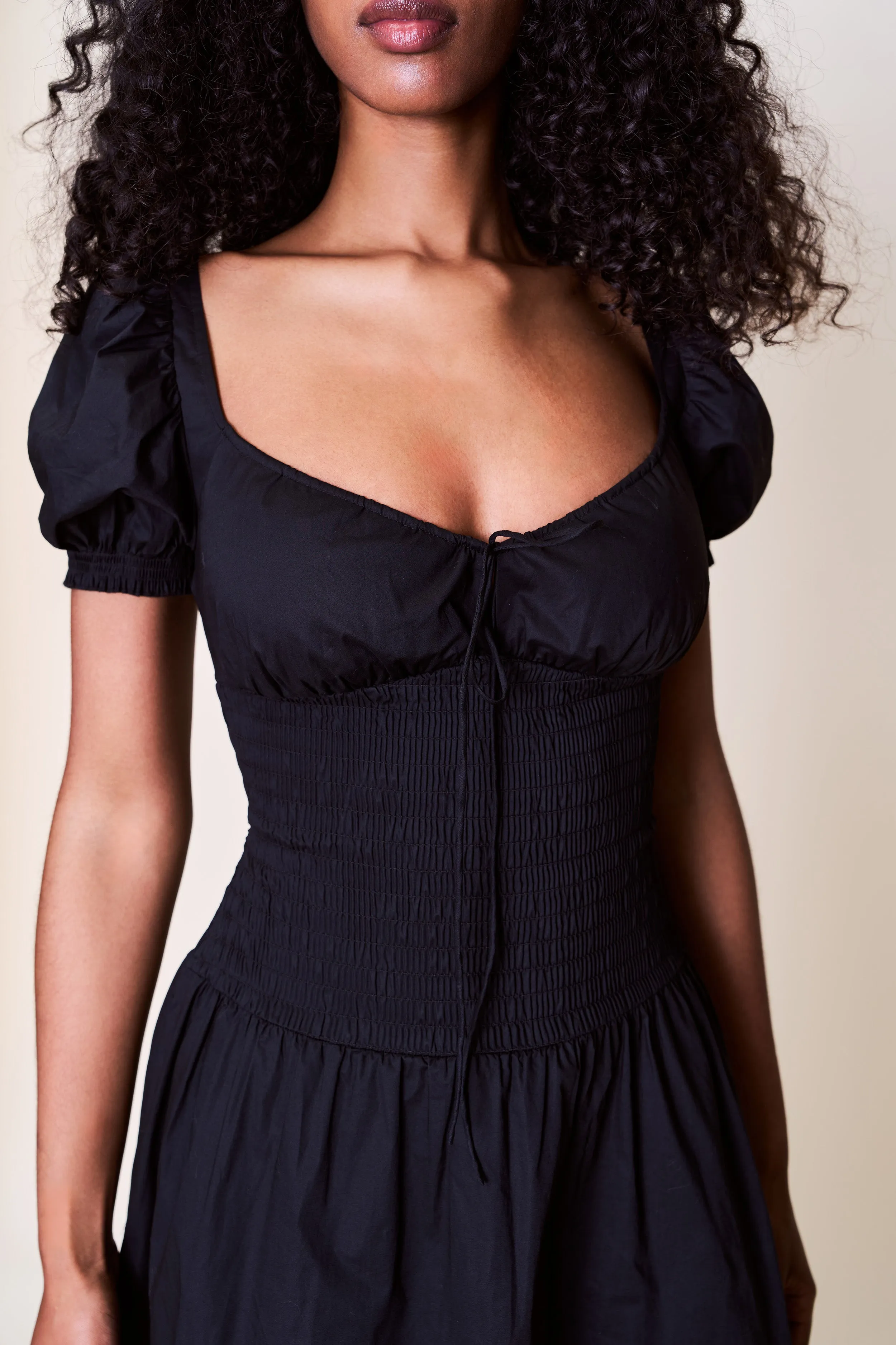 Red Carpet Easy-Storage Leon Midi Dress