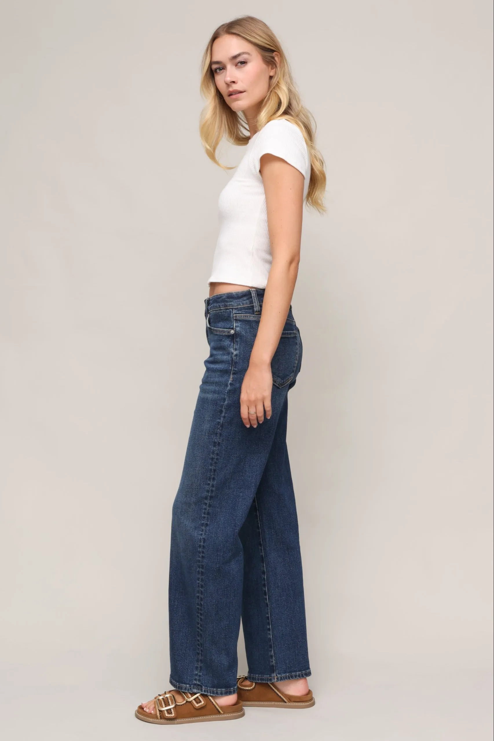 Gabby Sweater Rib Short Sleeve QuickDryTech Layered Hem Detailing