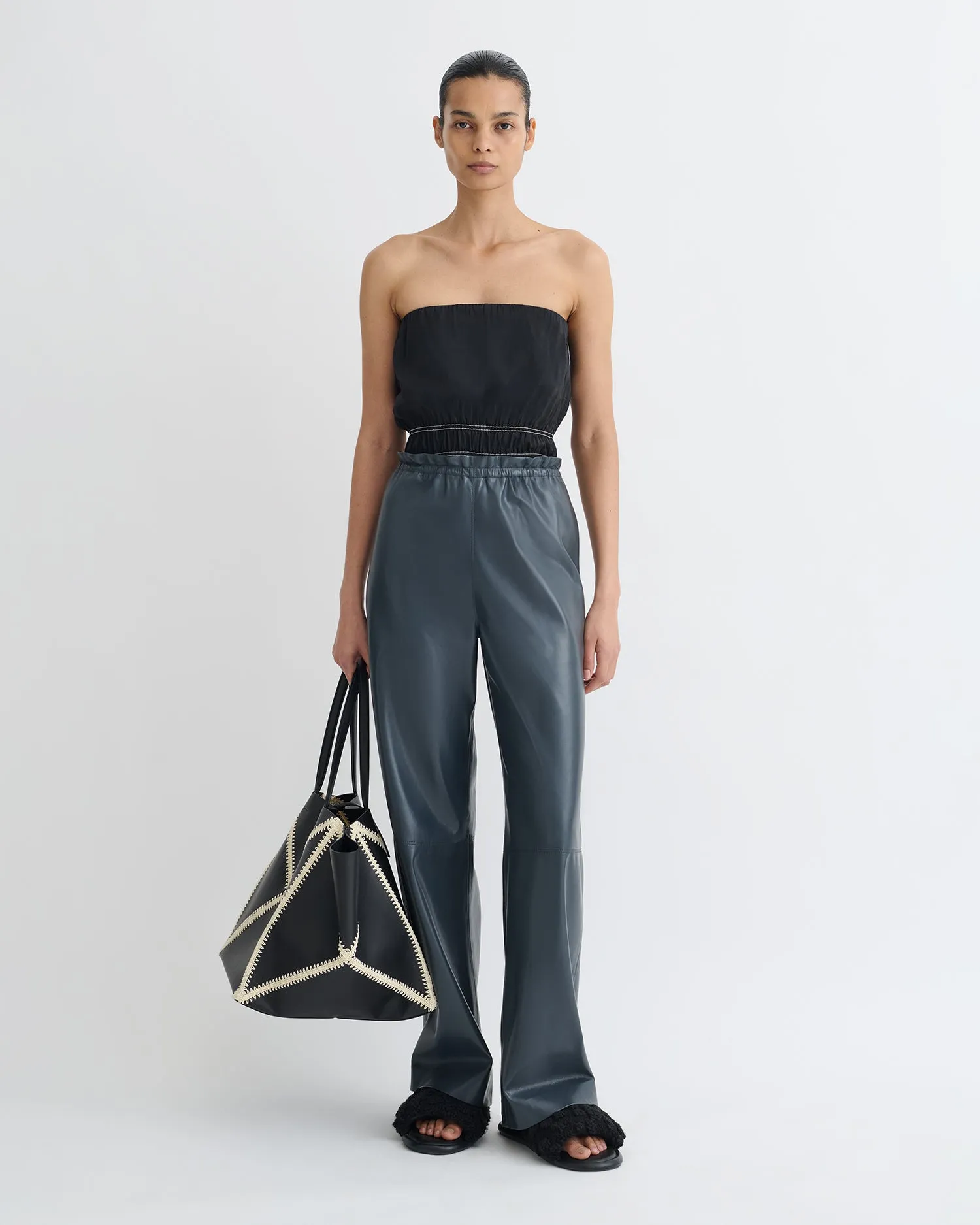 Move Easy Flattering Fit Geb - Okobor? Alt-Leather Pants - Steel Blue