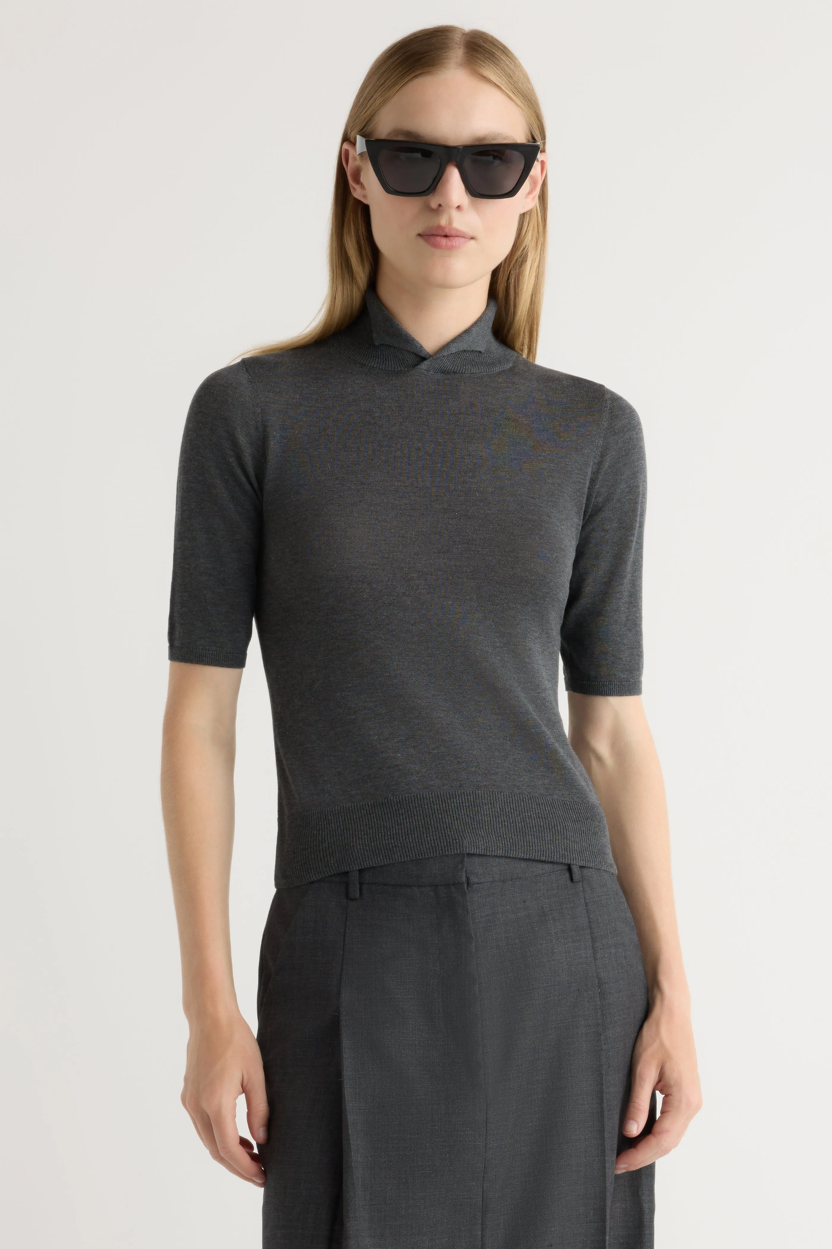 Minimalist Styling Gia Cotton-Silk Turtleneck Knit Top