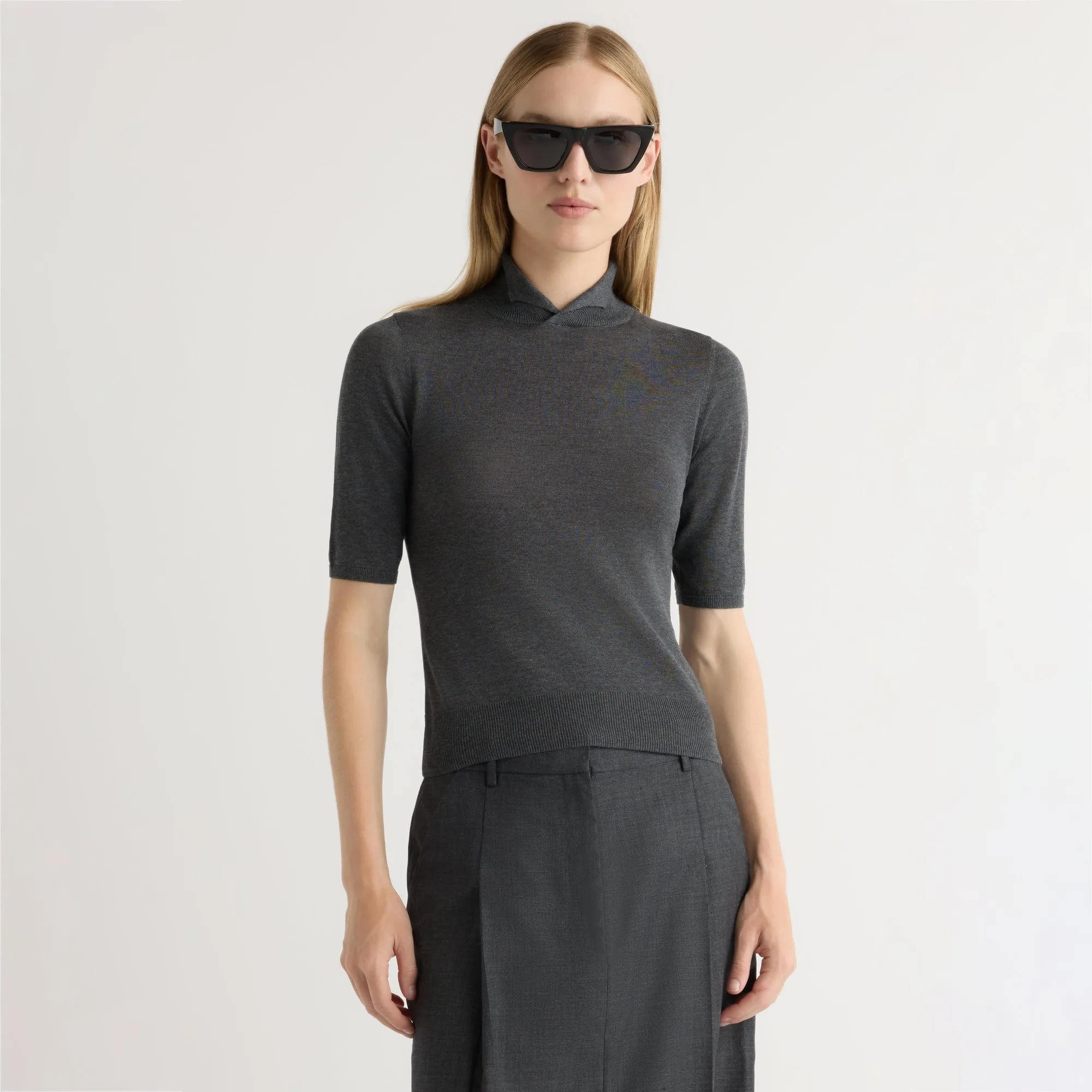 Gia Cotton-Silk Turtleneck Knit Top High Collar Option AbrasionResistant Fabric