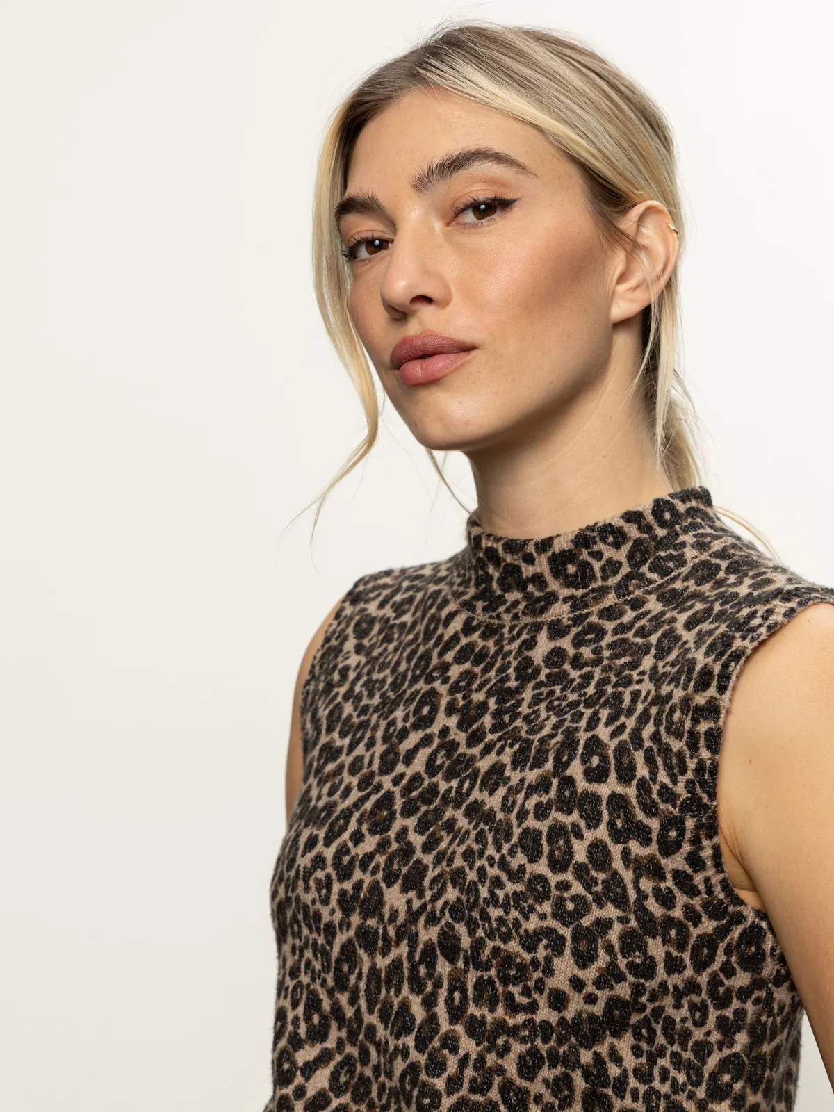 City Fashion Look NoSideSeam Fuzzy Shell French Kitty