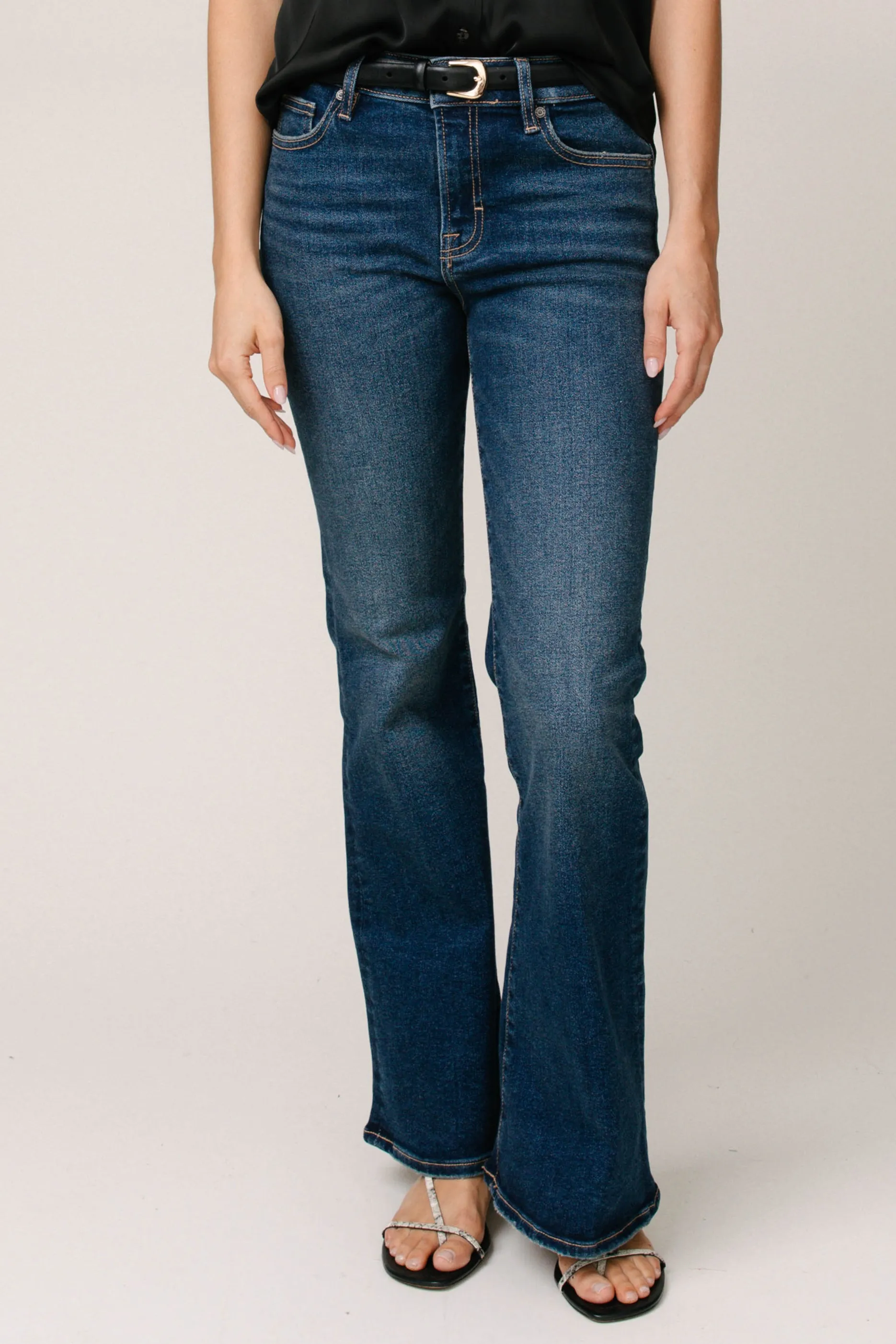 Modern Comfort Happi Dark Wash Flare