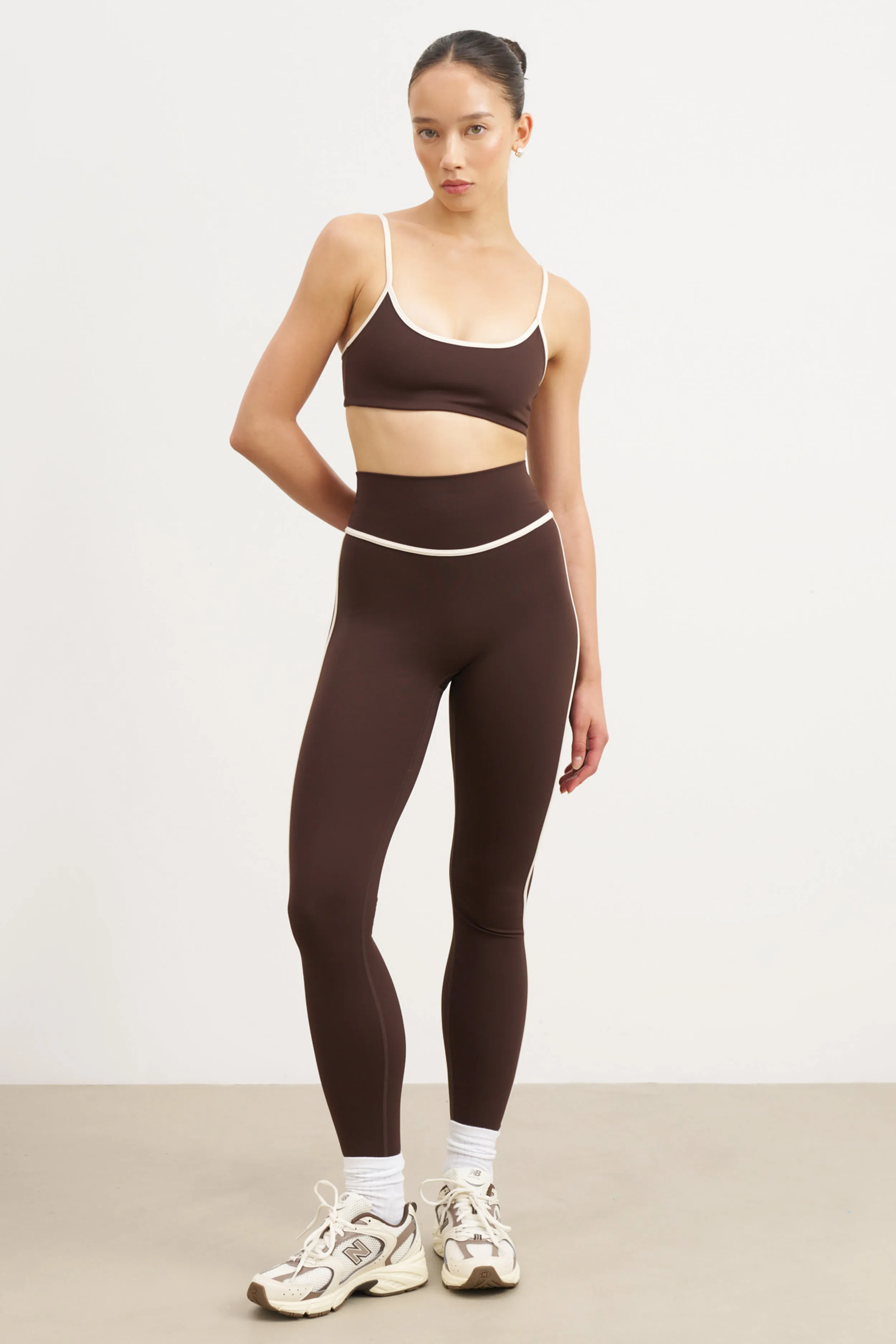 Base Contrast Trim Leggings - Carob/Tofu slim fit