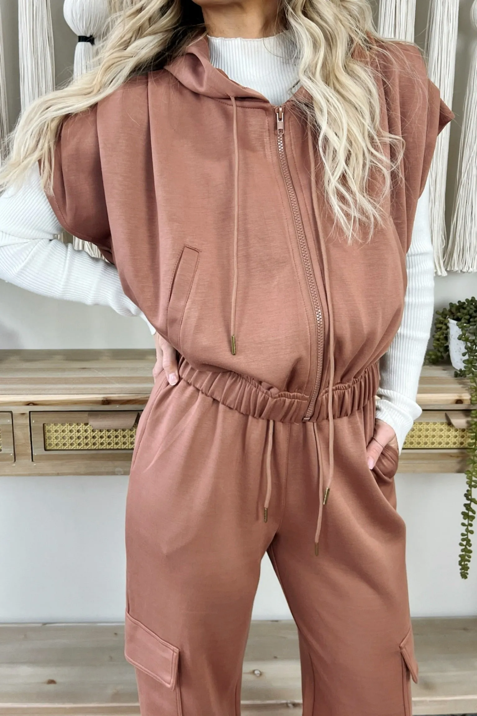 Breathable back panel WrinkleFree Structure Hendrix Sleeveless Hoodie - FINAL SALE