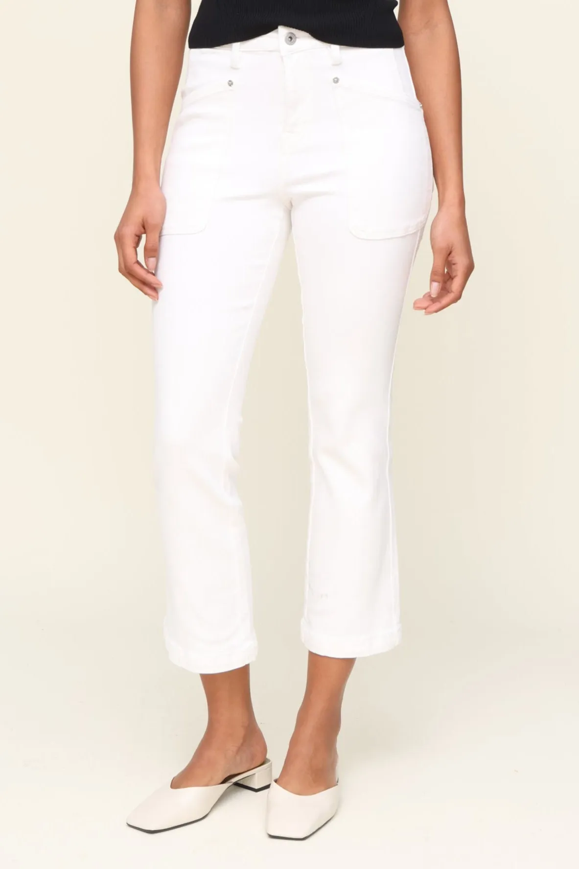 Mid-rise fit High Rise Patch Pocket Bootcut