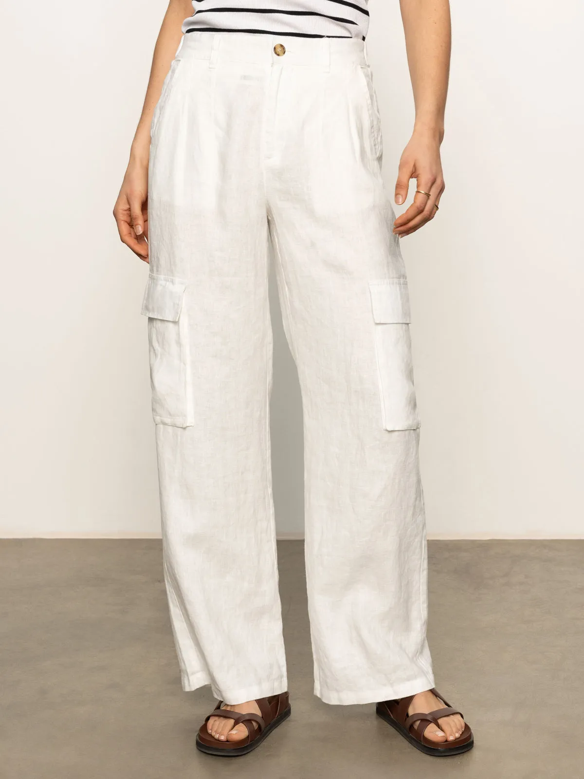 Underwire Hopper Semi High Rise Cargo Pant Bleached White
